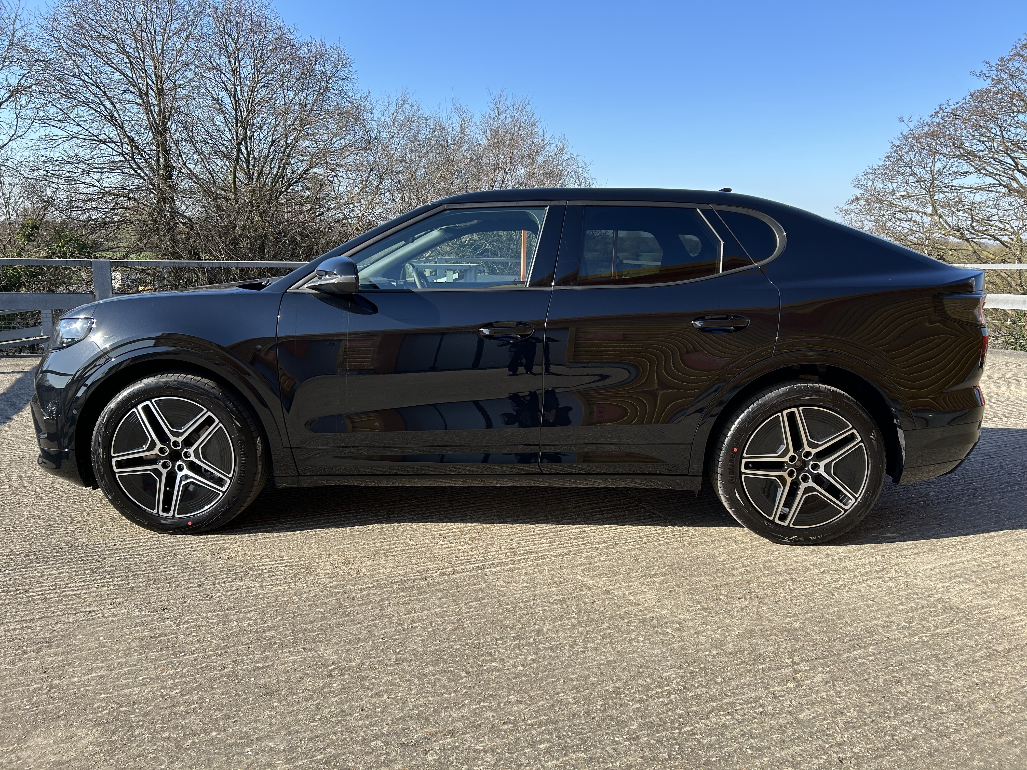 CAPRI PREMIUM 5 DOOR 77KWH EXTENDED RANGE RWD 1 SPEED AUTOMATIC