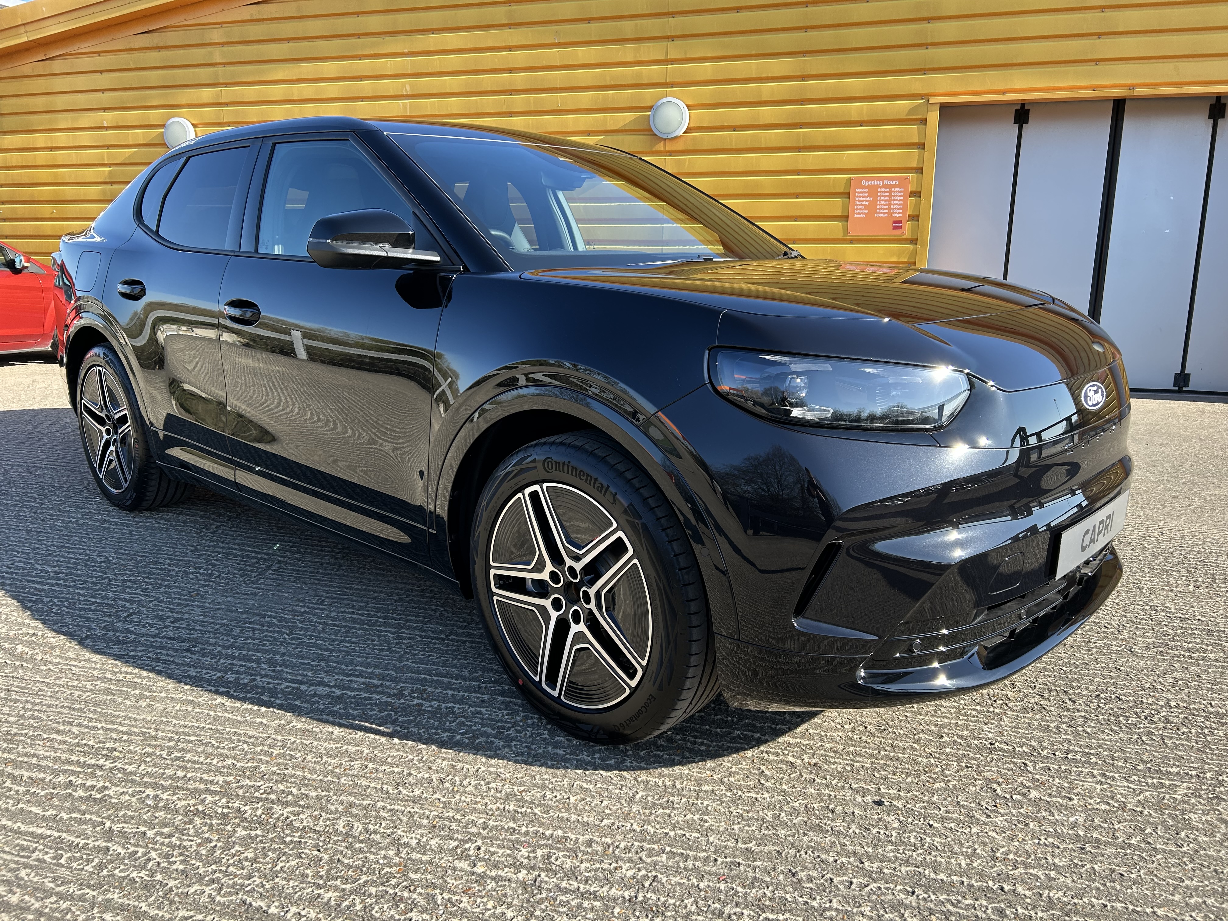 CAPRI PREMIUM 5 DOOR 77KWH EXTENDED RANGE RWD 1 SPEED AUTOMATIC