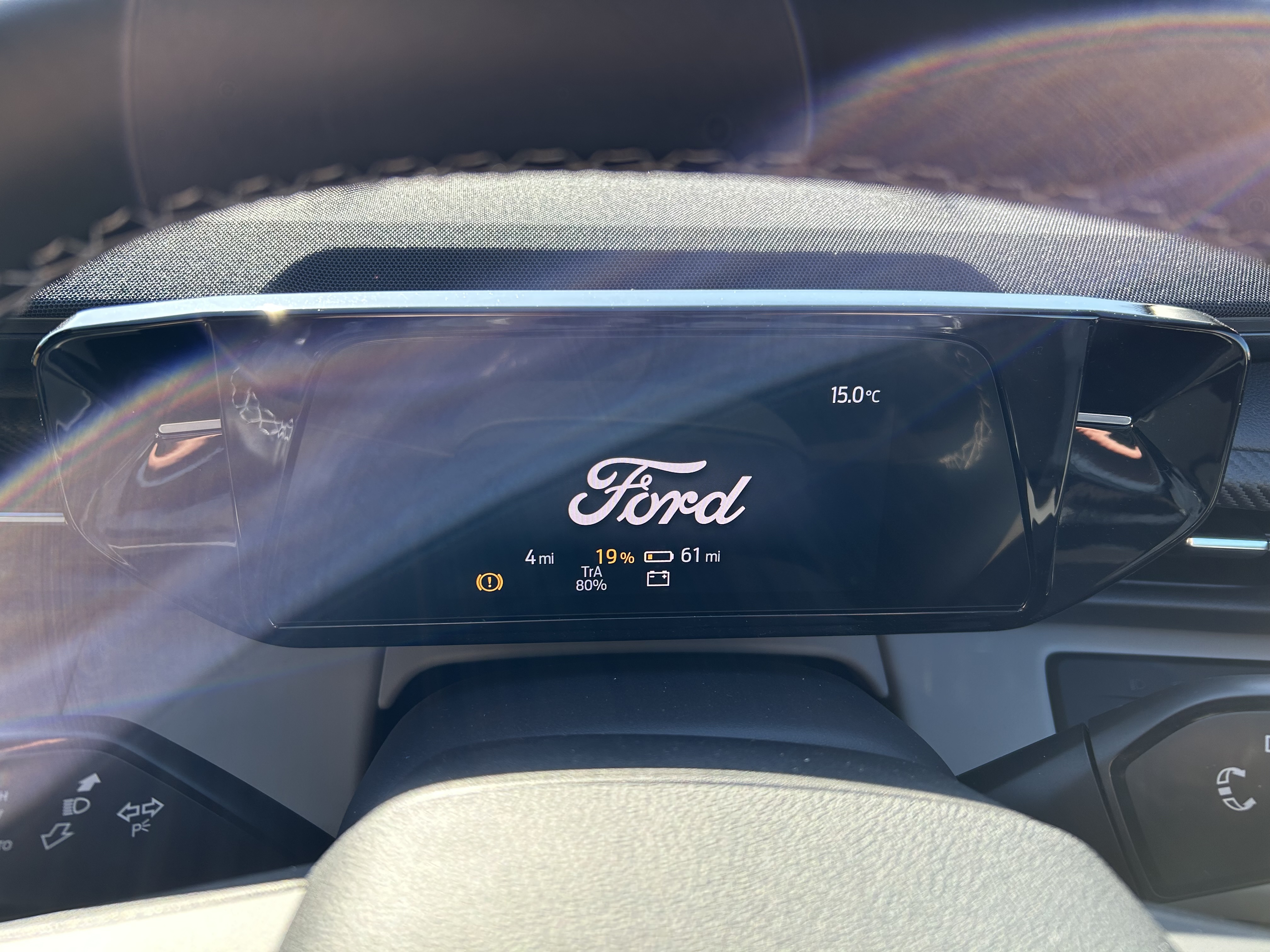 CAPRI PREMIUM 5 DOOR 77KWH EXTENDED RANGE RWD 1 SPEED AUTOMATIC