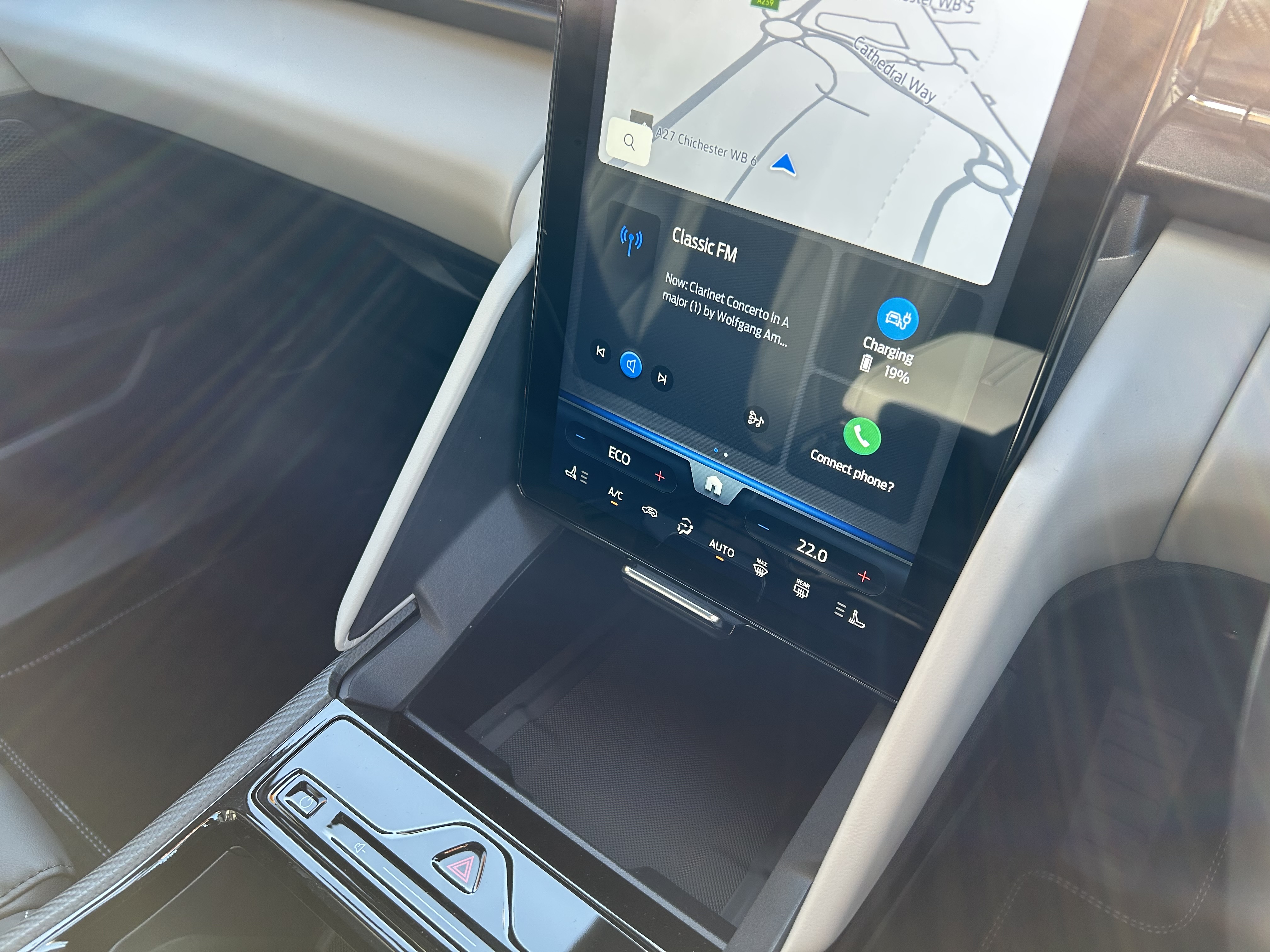 CAPRI PREMIUM 5 DOOR 77KWH EXTENDED RANGE RWD 1 SPEED AUTOMATIC