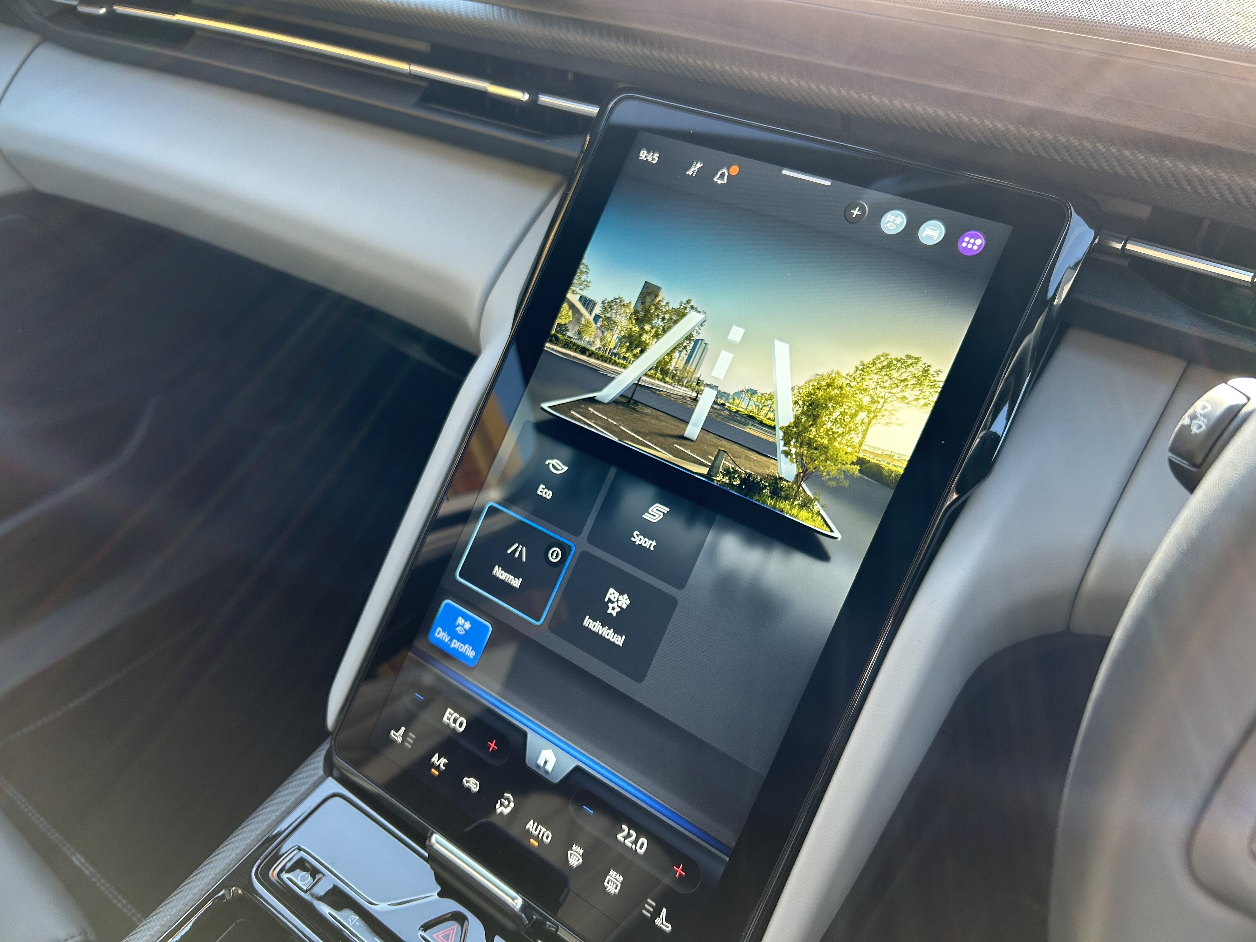 CAPRI PREMIUM 5 DOOR 77KWH EXTENDED RANGE RWD 1 SPEED AUTOMATIC