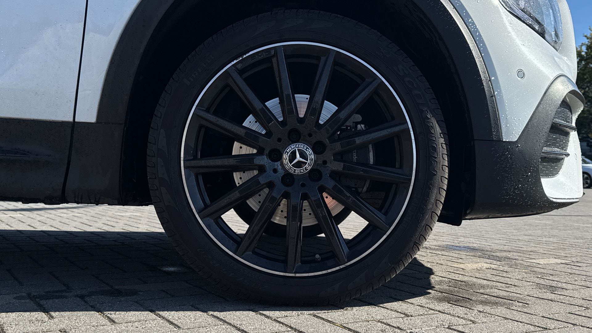 GLB 200 PREMIUM + NIGHT ED 7G-TRONIC