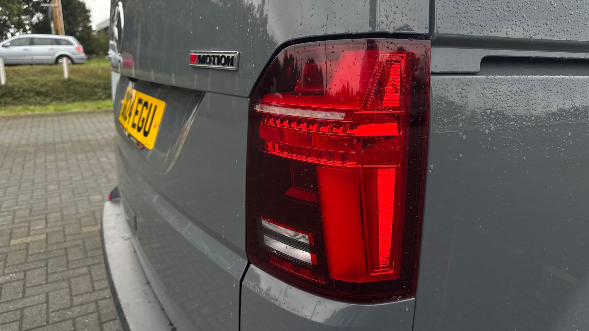 T32 BITDI 204 KOMBI VAN 4MOTION DSG