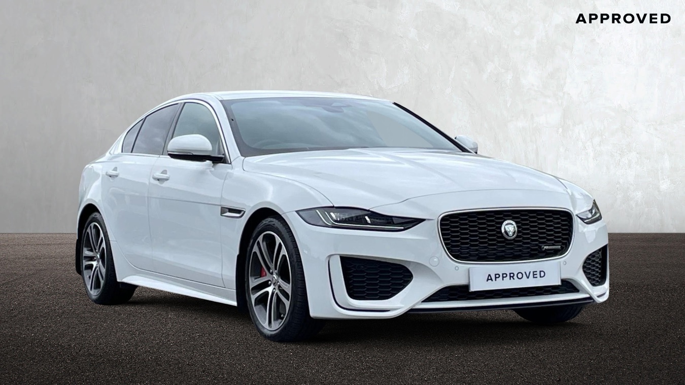 JAGUAR XE