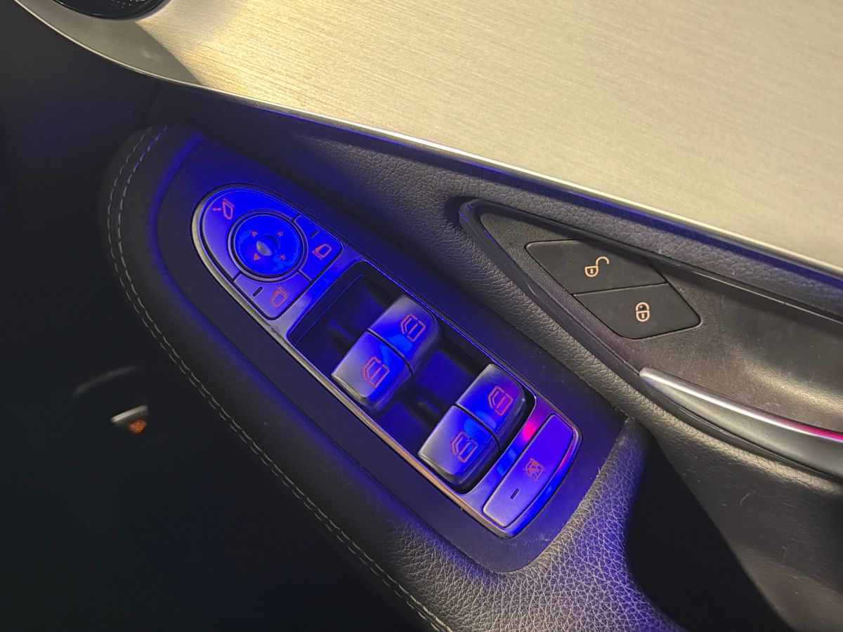 GLC 300 4MATIC PREMIUM 9G-TRONIC