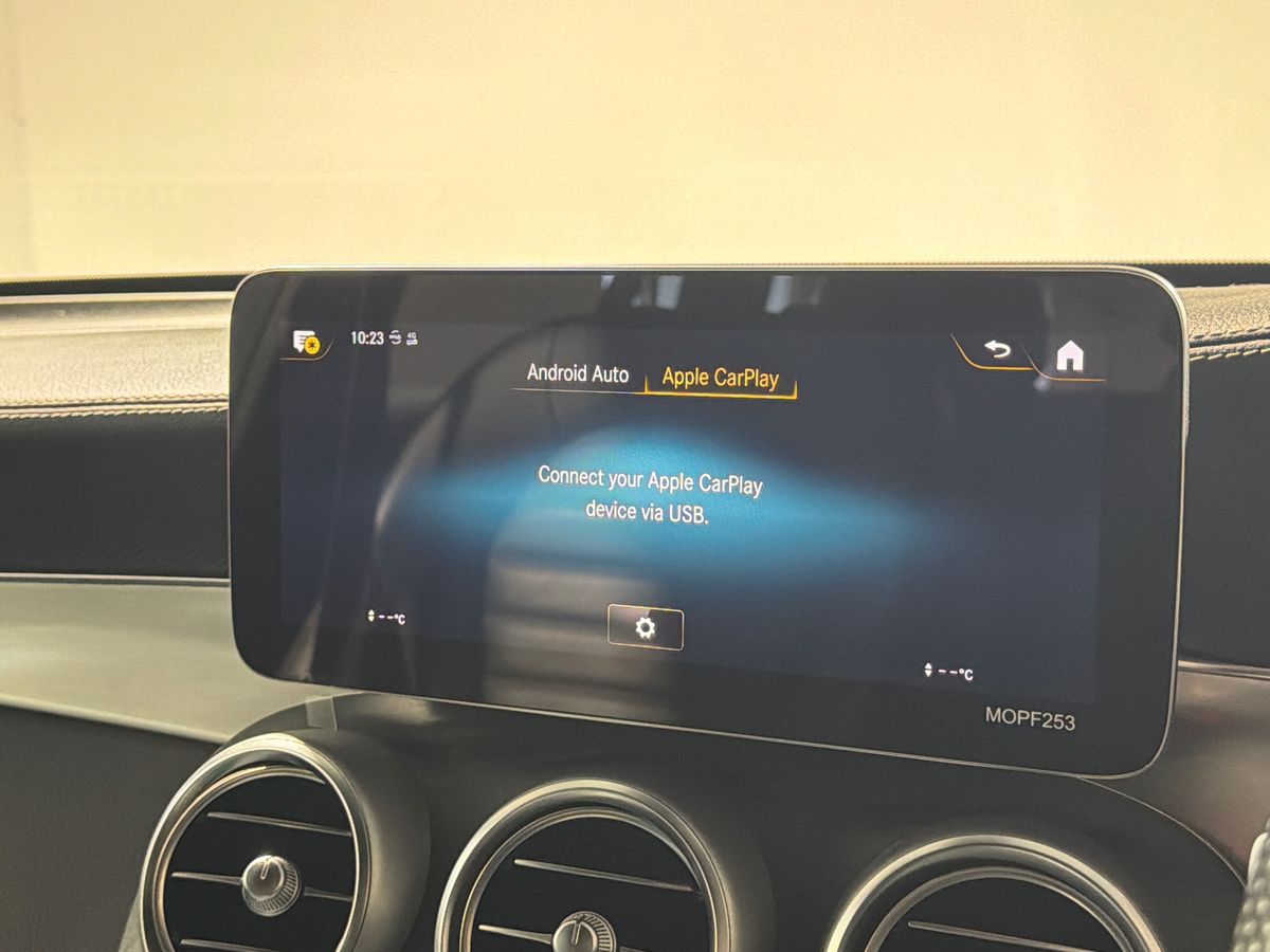 GLC 300 4MATIC PREMIUM 9G-TRONIC