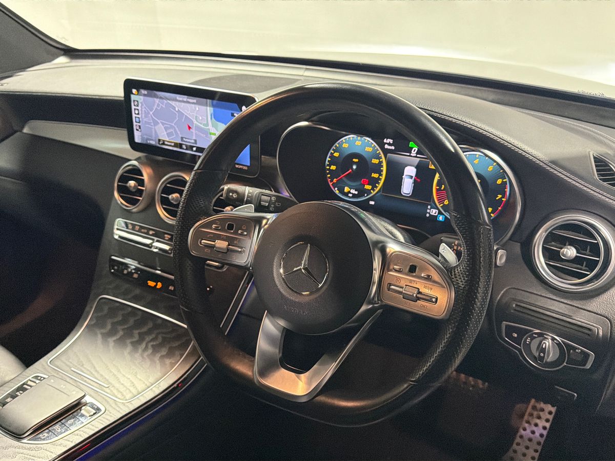 GLC 300 4MATIC PREMIUM 9G-TRONIC
