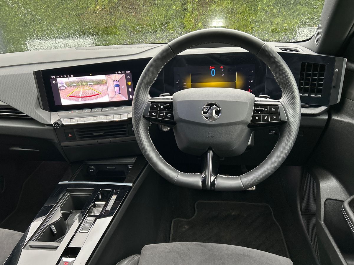 PLUG-IN HYBRID