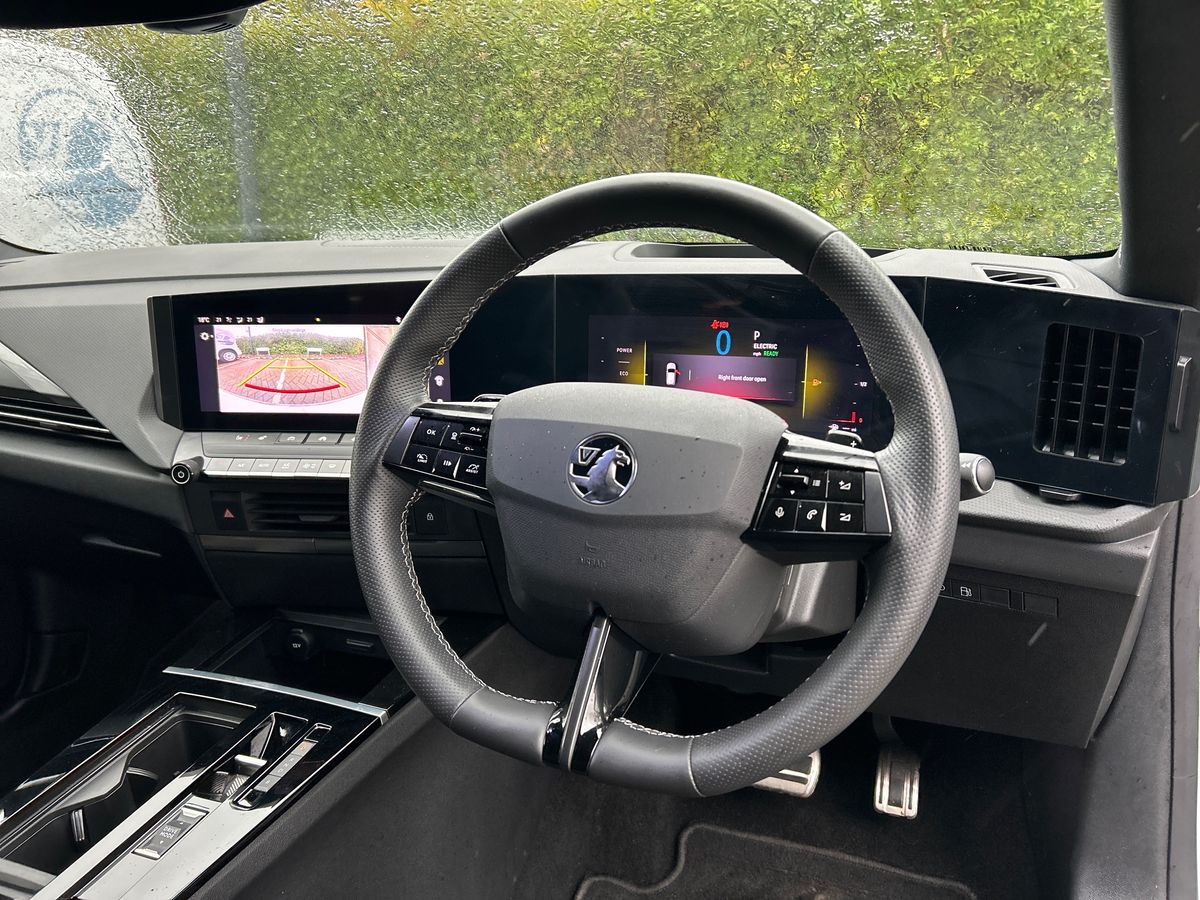 PLUG-IN HYBRID