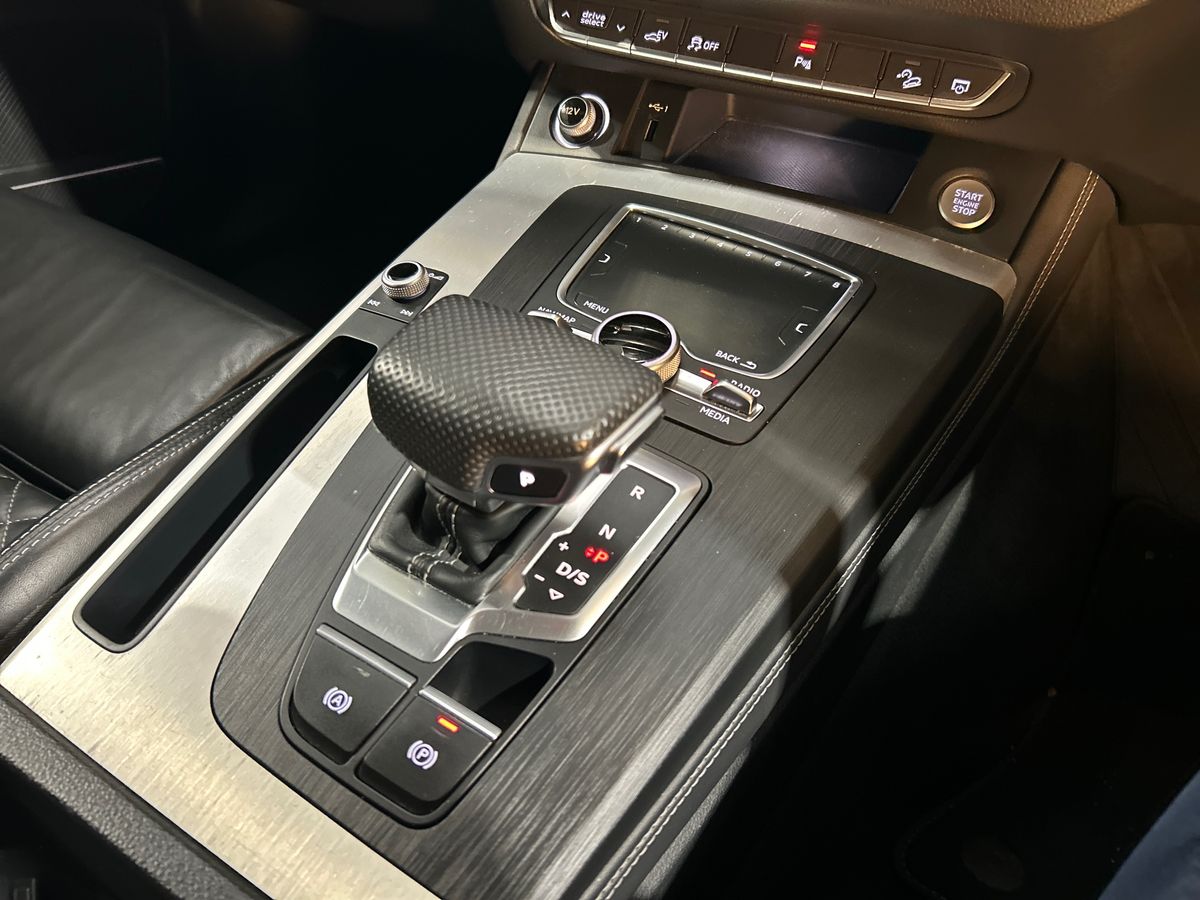 55 TFSI E QUATTRO S TRONIC