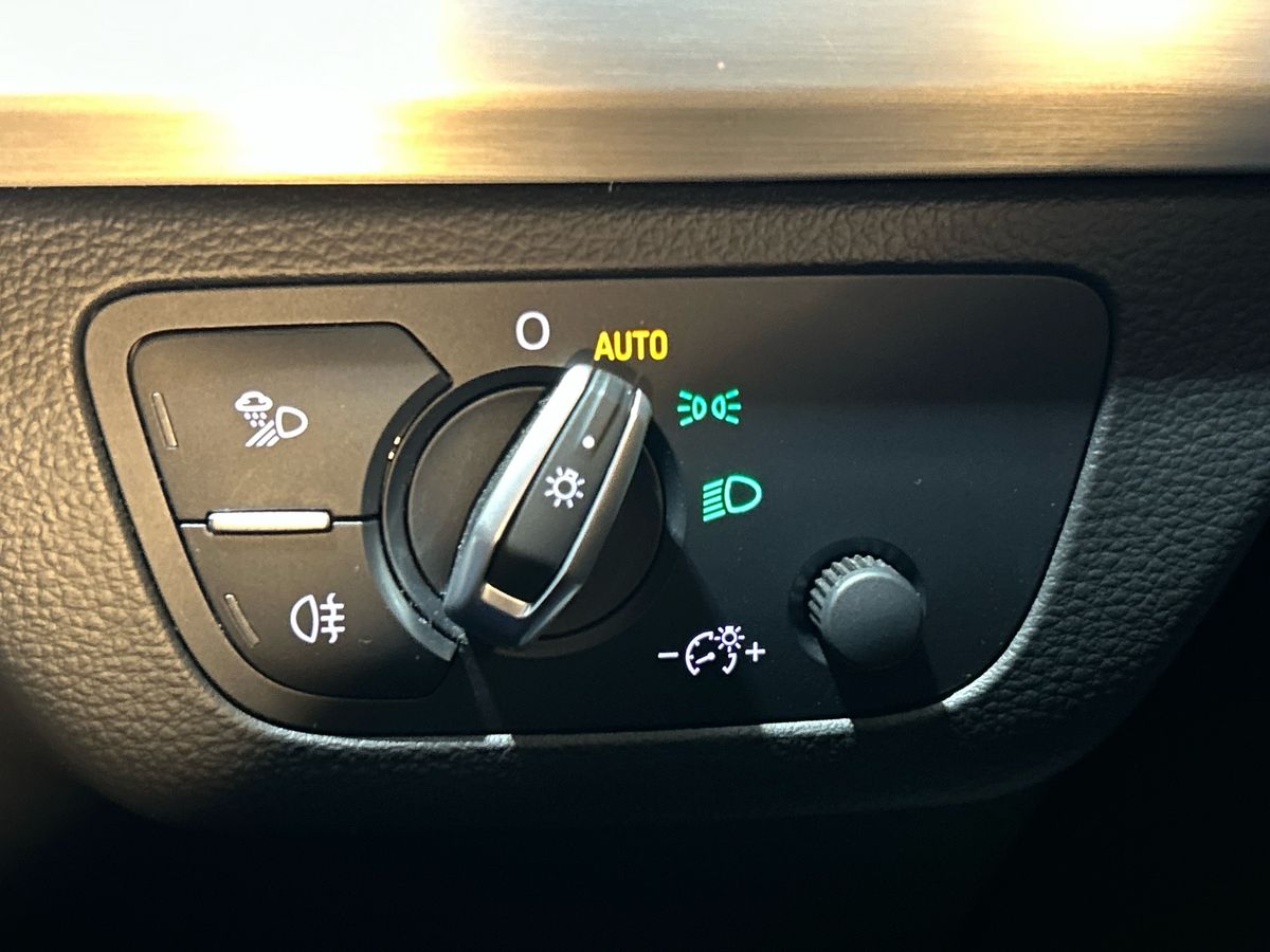 55 TFSI E QUATTRO S TRONIC