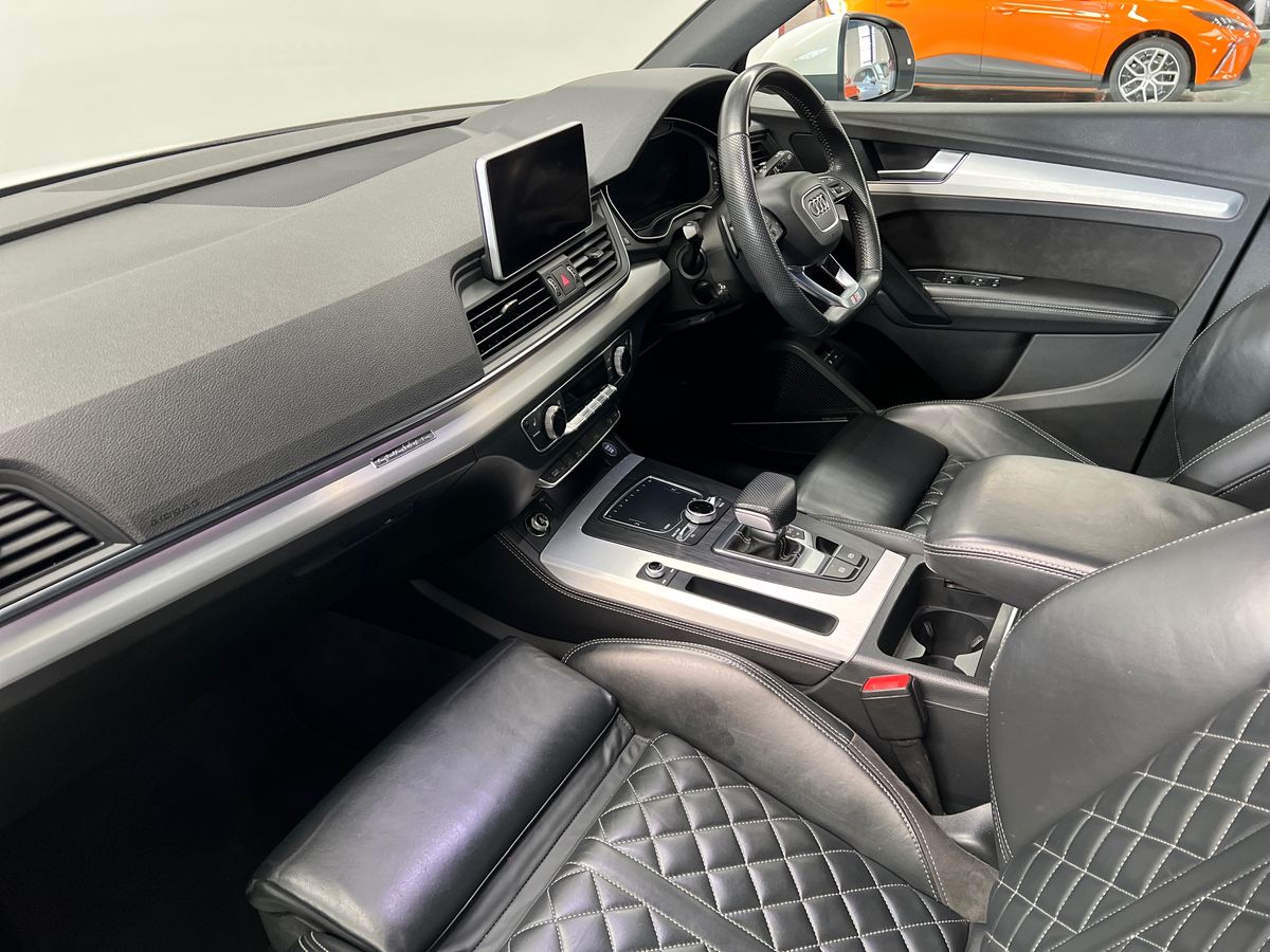 55 TFSI E QUATTRO S TRONIC