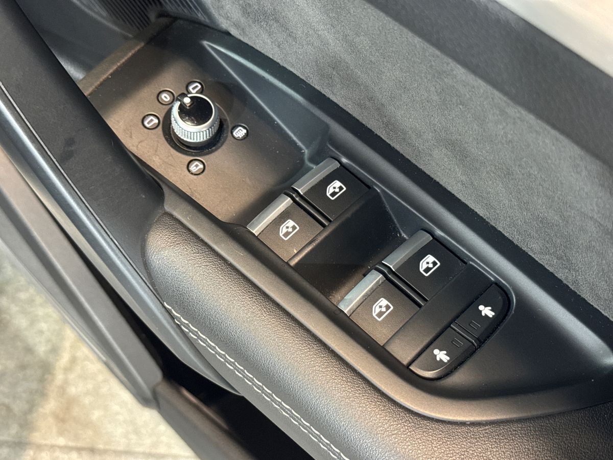 55 TFSI E QUATTRO S TRONIC