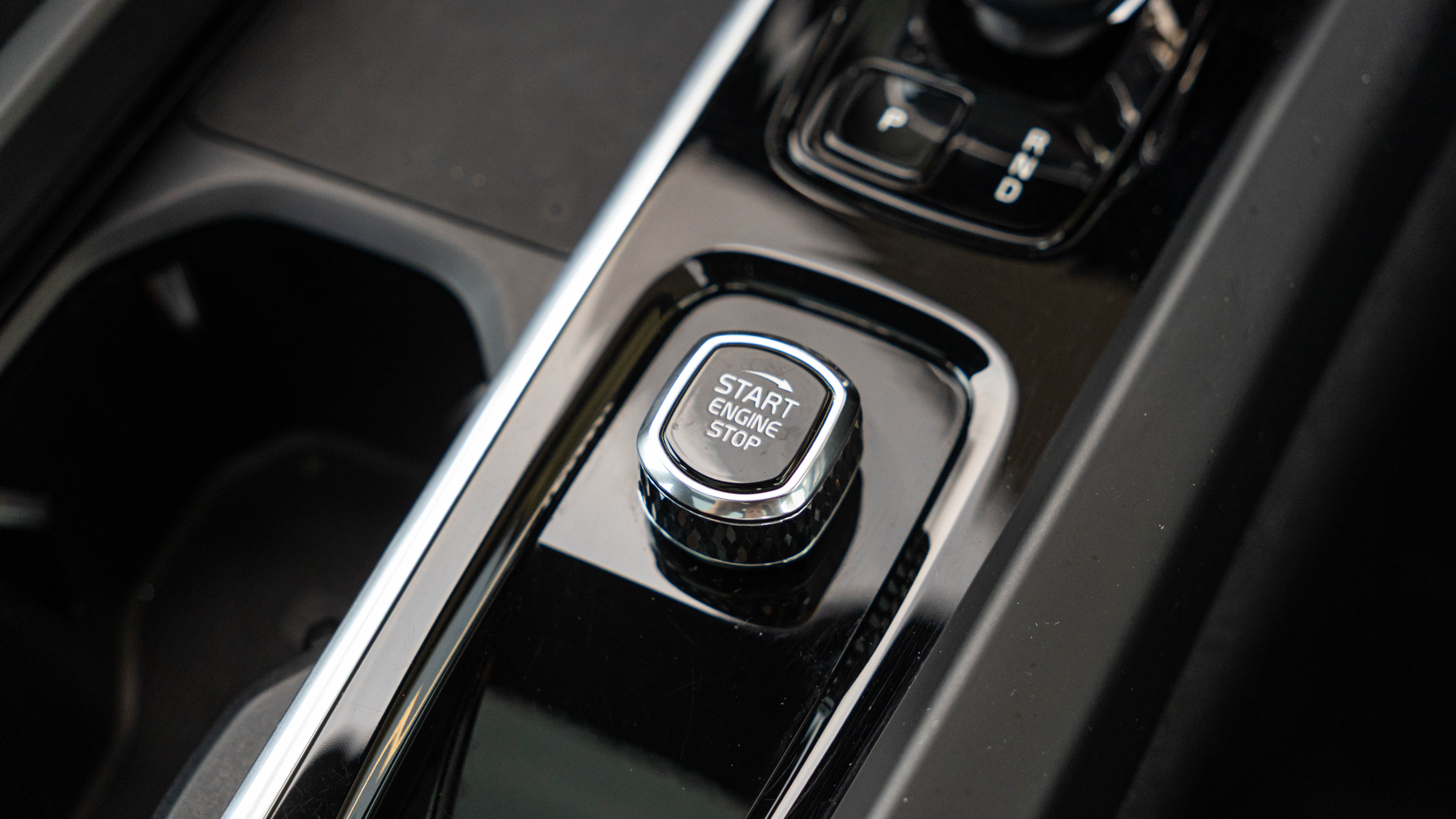 T6 350 RC PHEV DARK AWD GEARTRONIC