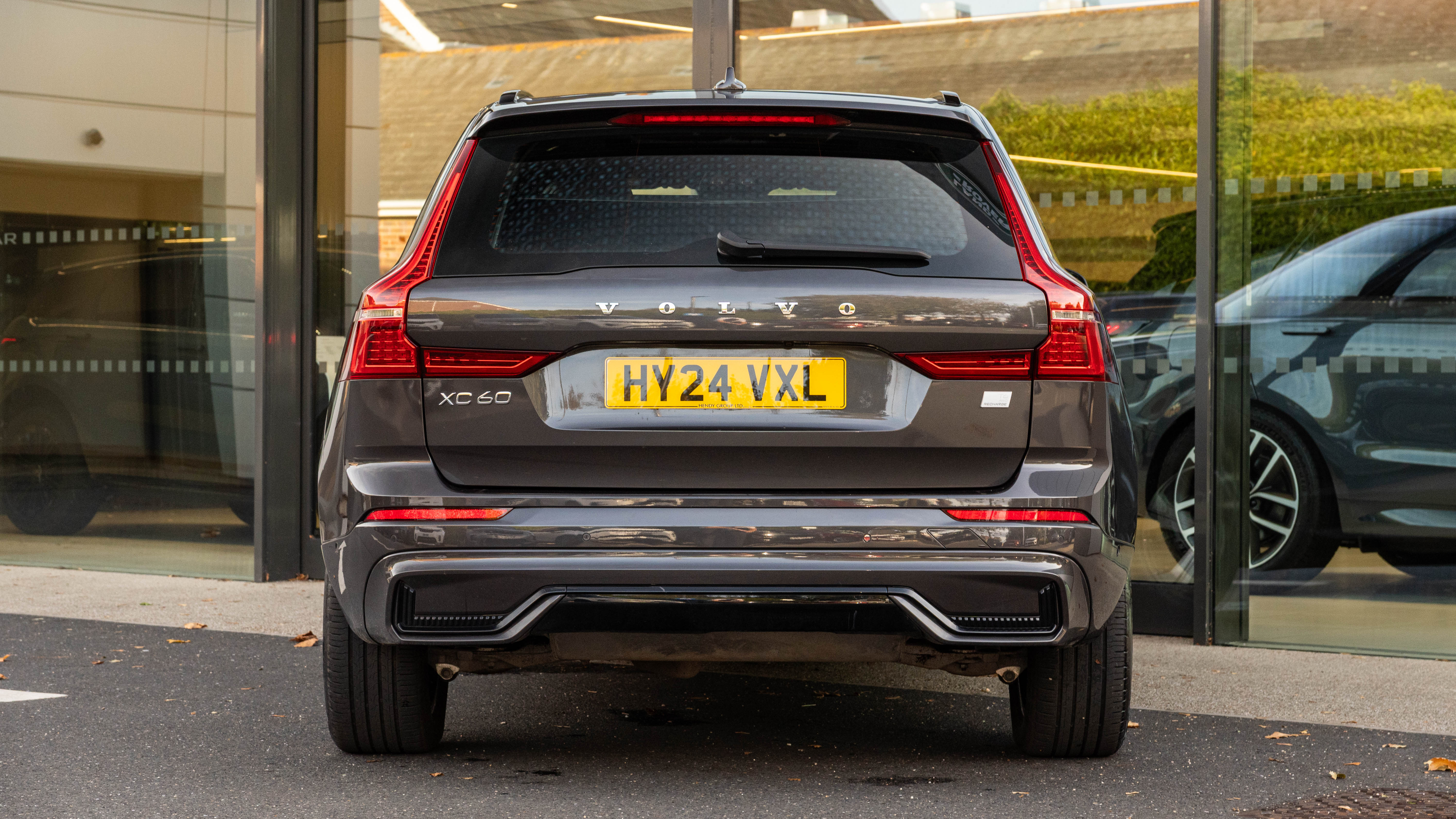 T6 350 RC PHEV DARK AWD GEARTRONIC