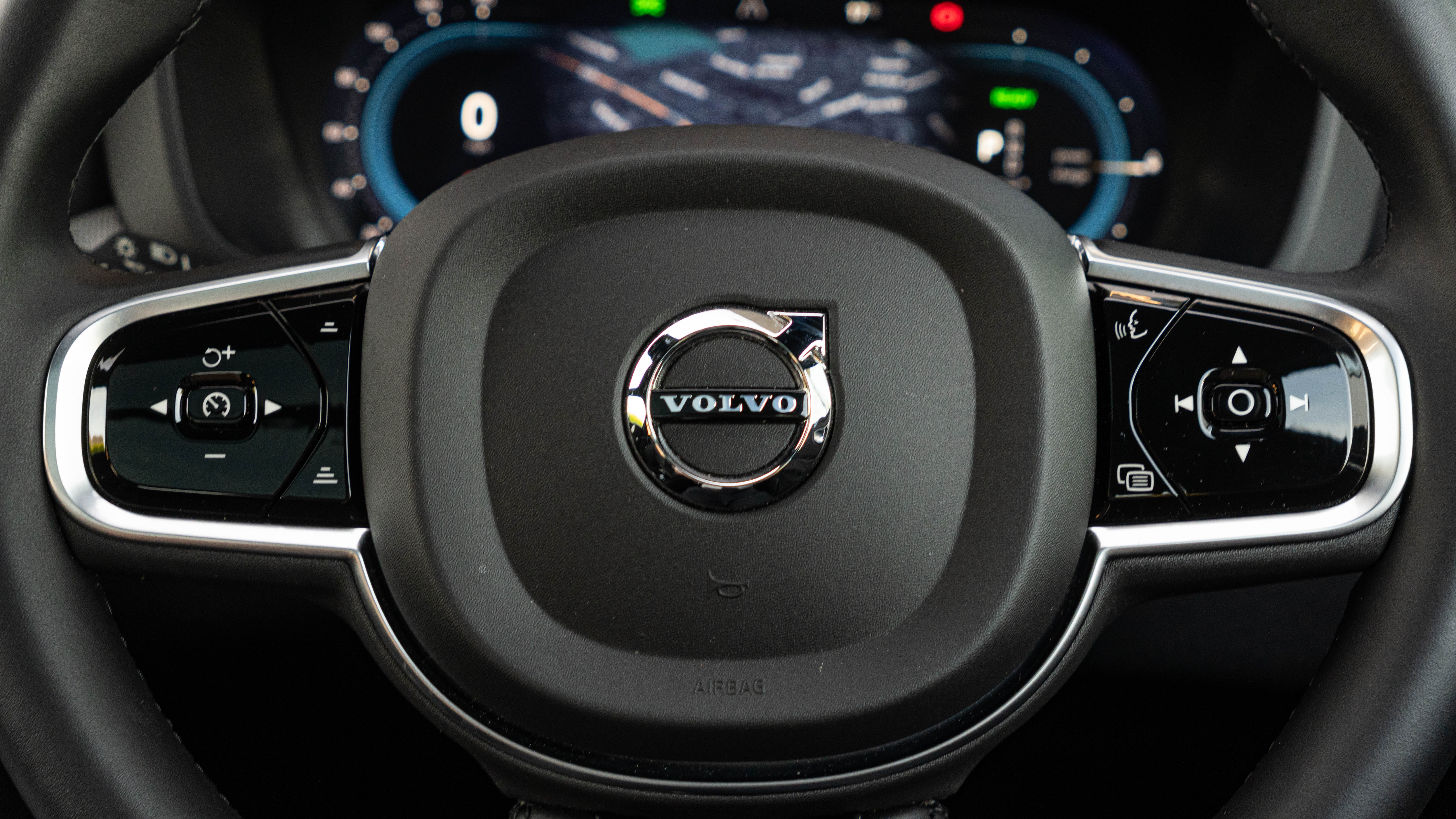 T6 350 RC PHEV DARK AWD GEARTRONIC