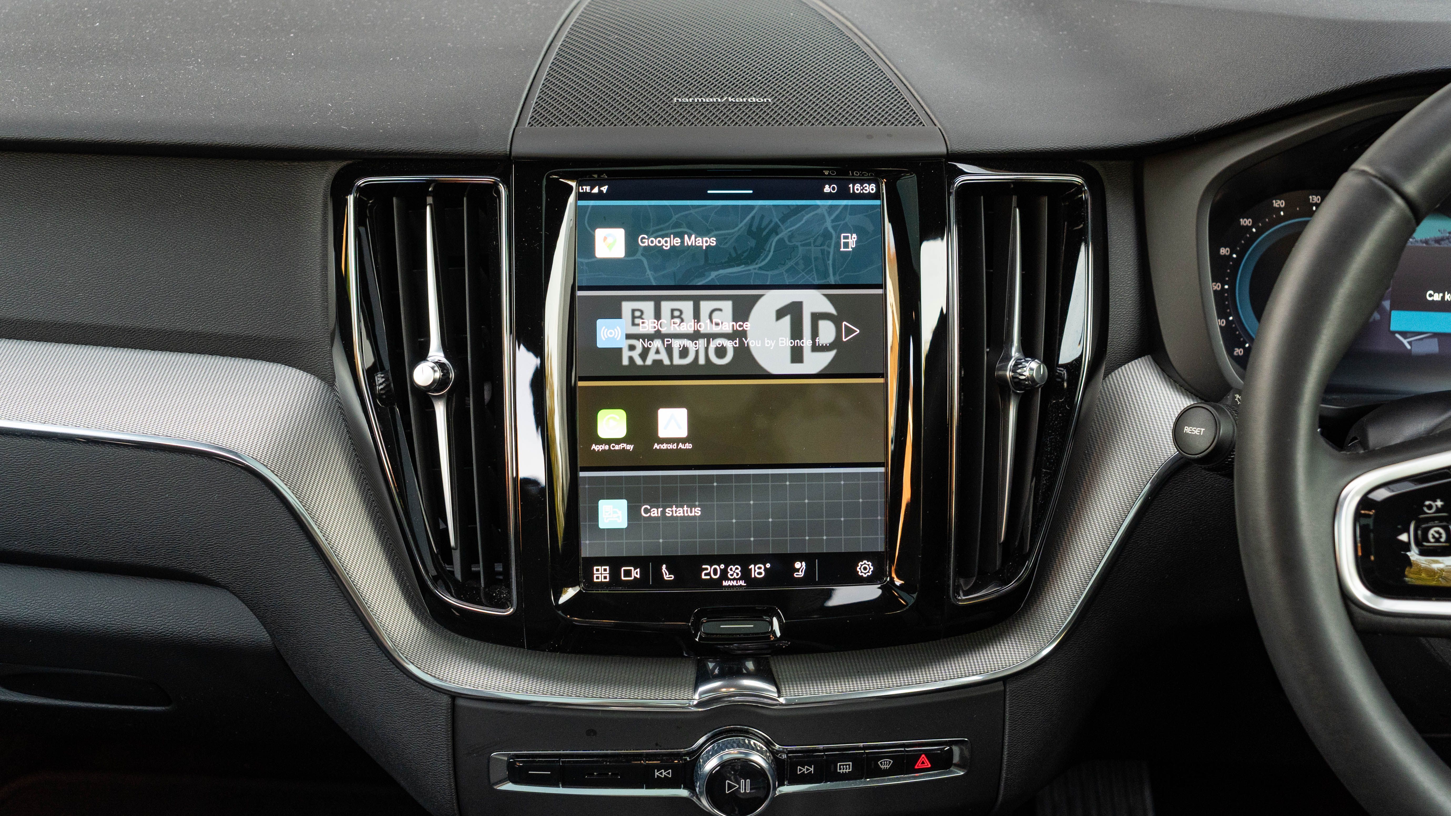 T6 350 RC PHEV DARK AWD GEARTRONIC