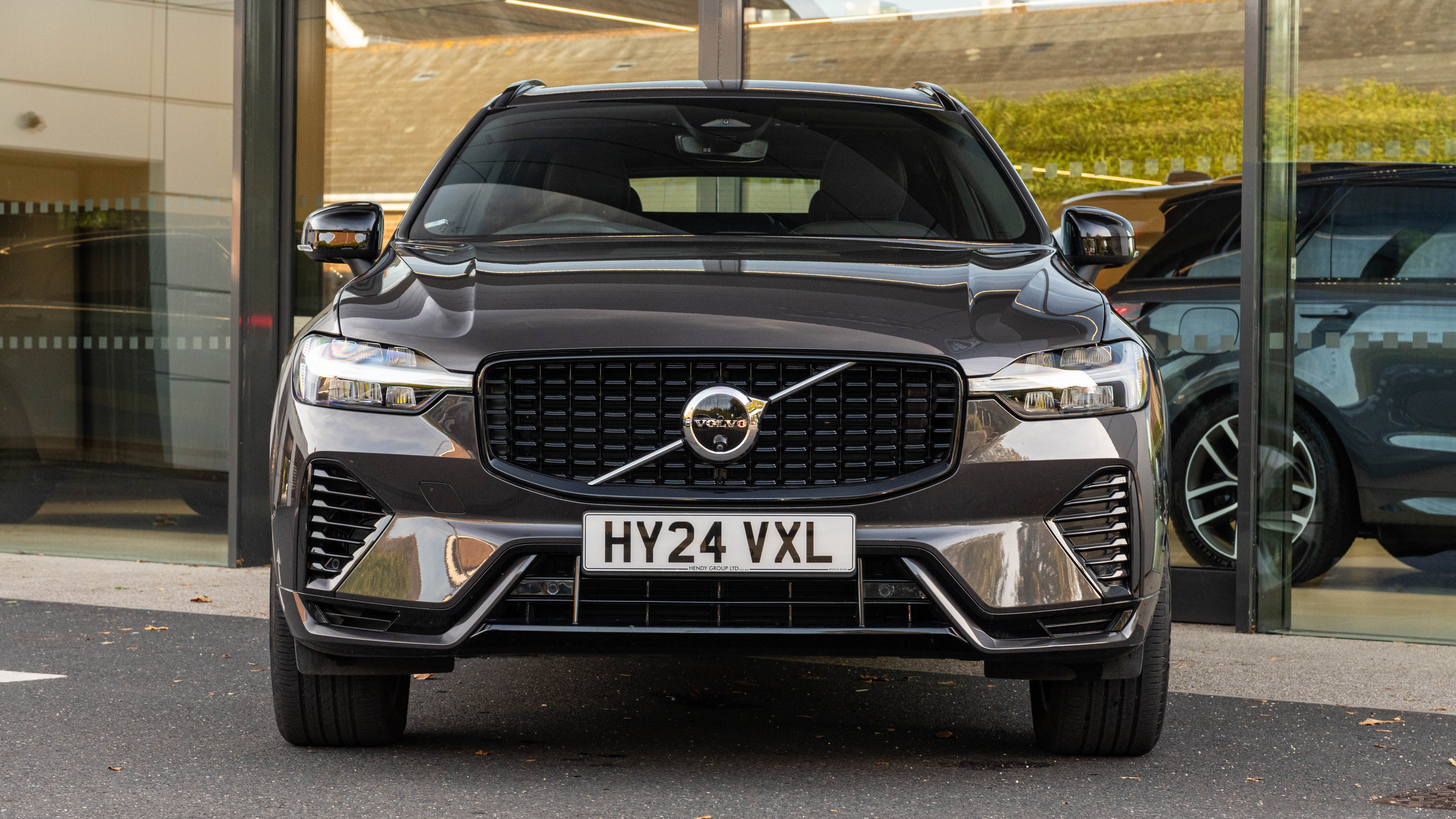 T6 350 RC PHEV DARK AWD GEARTRONIC