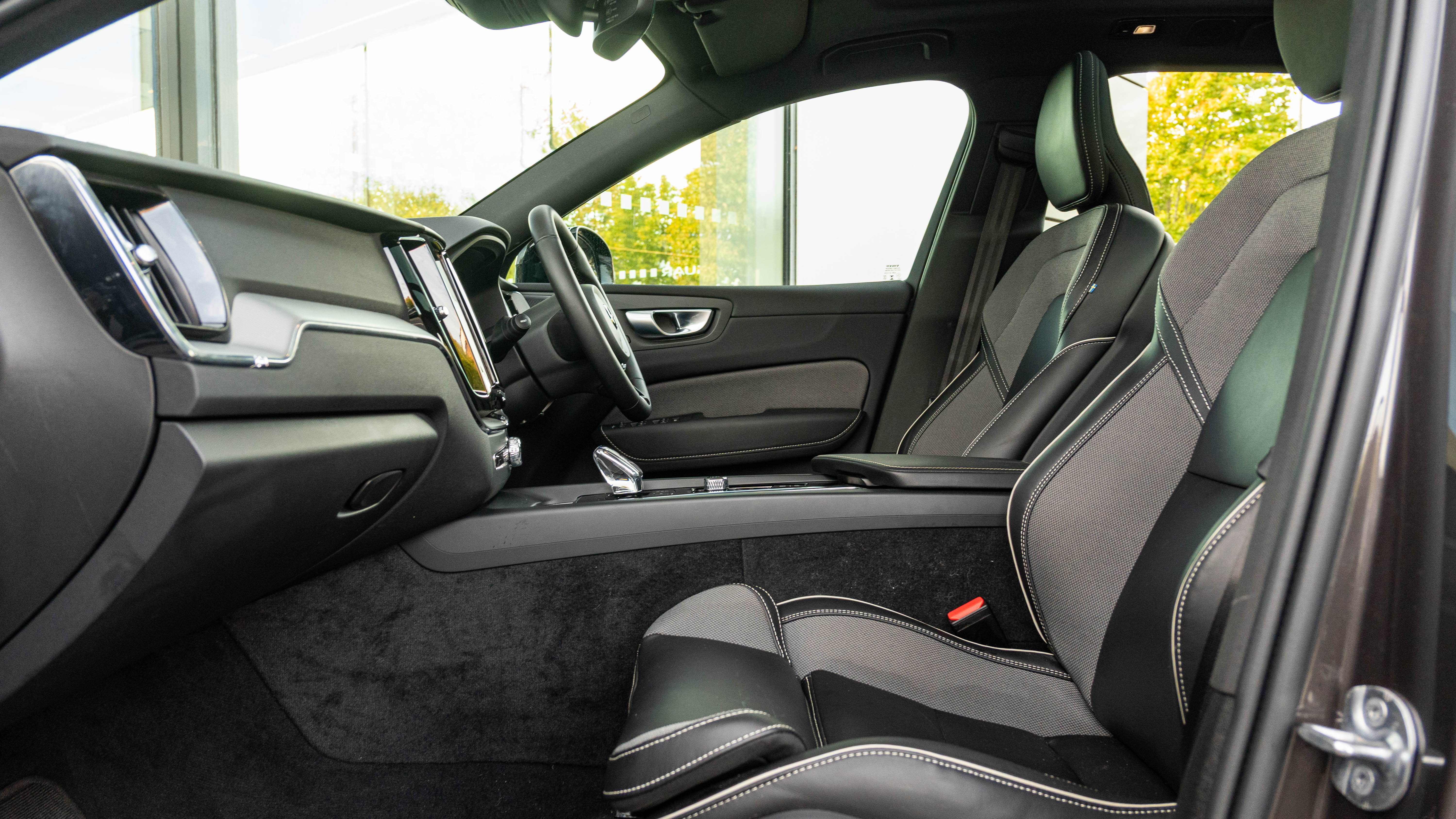 T6 350 RC PHEV DARK AWD GEARTRONIC