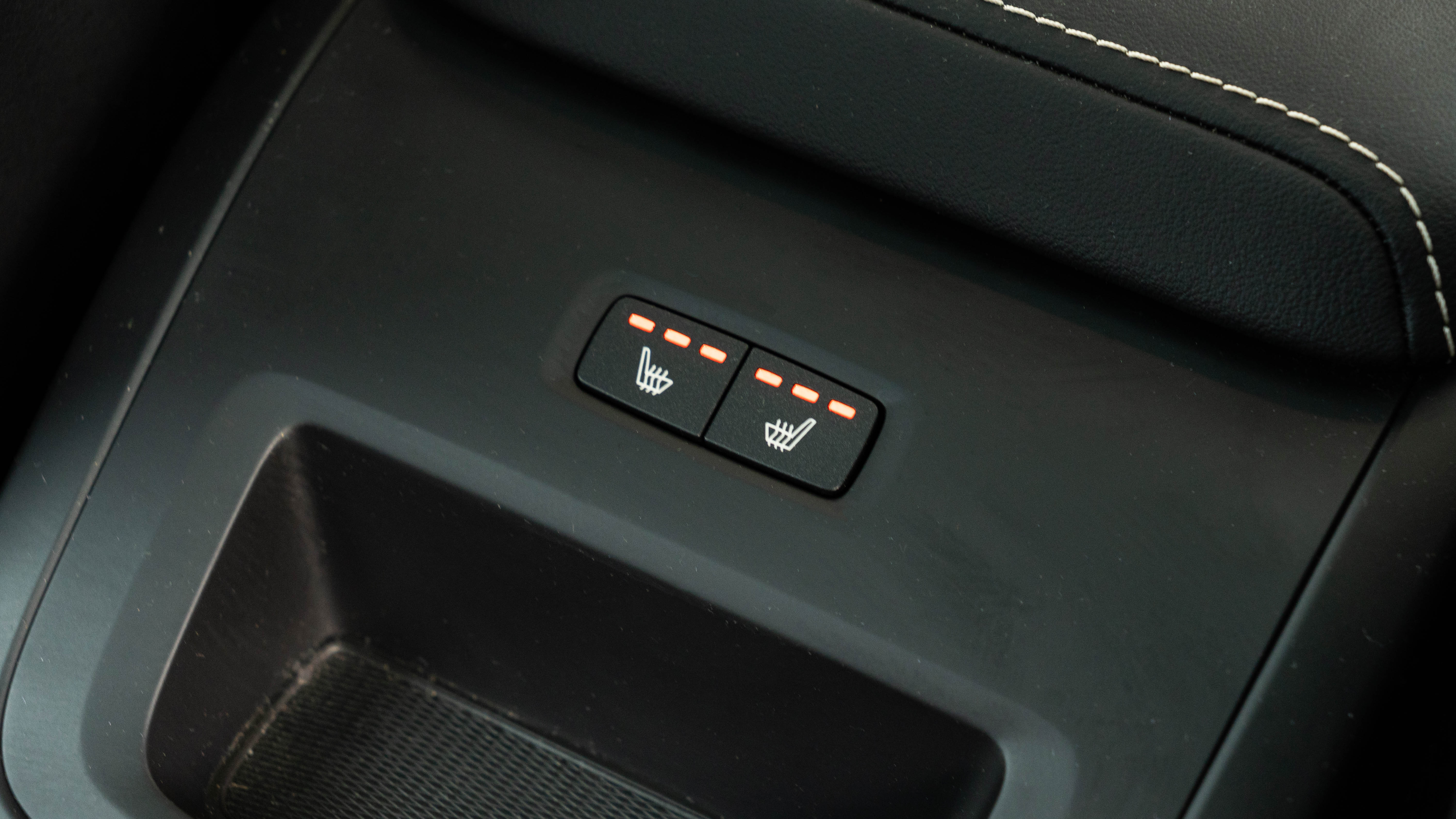 T6 350 RC PHEV DARK AWD GEARTRONIC