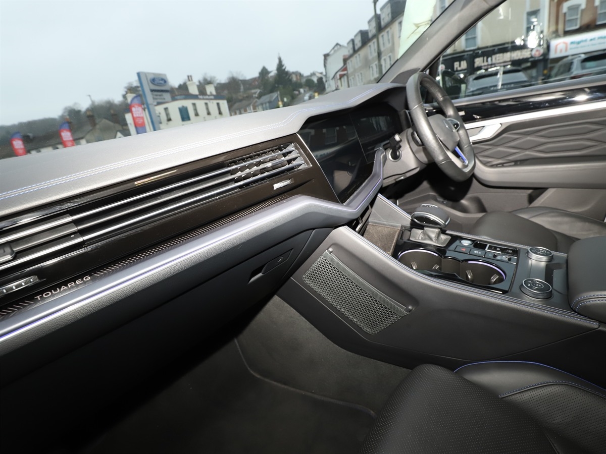 V6 TSI EHYBRID 4MOTION TIP