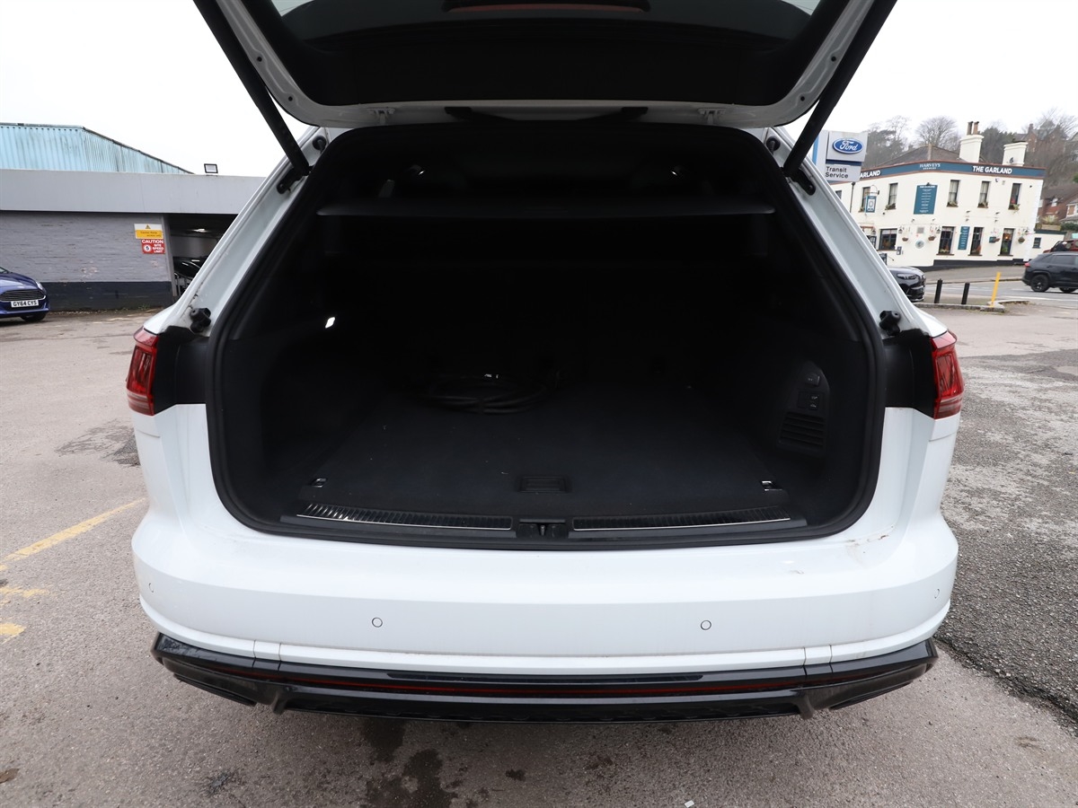 V6 TSI EHYBRID 4MOTION TIP