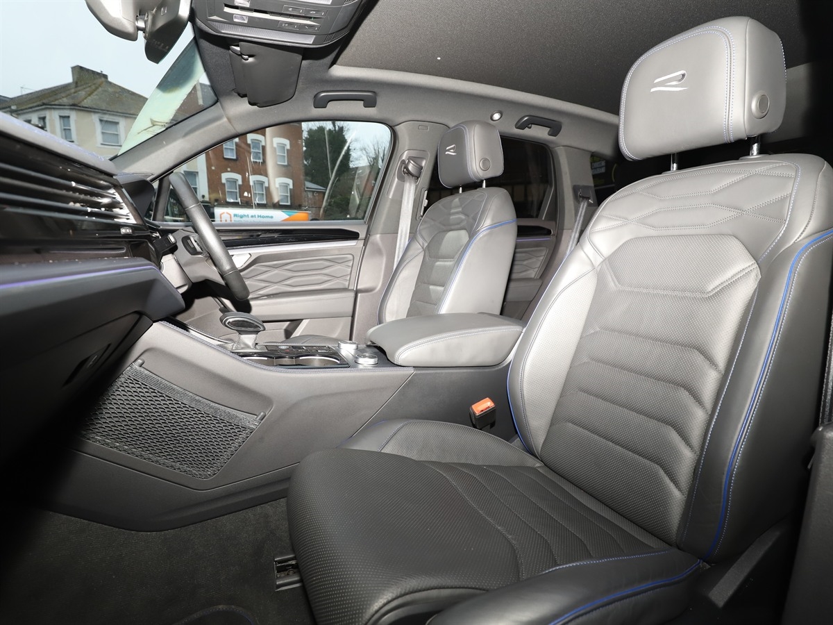 V6 TSI EHYBRID 4MOTION TIP