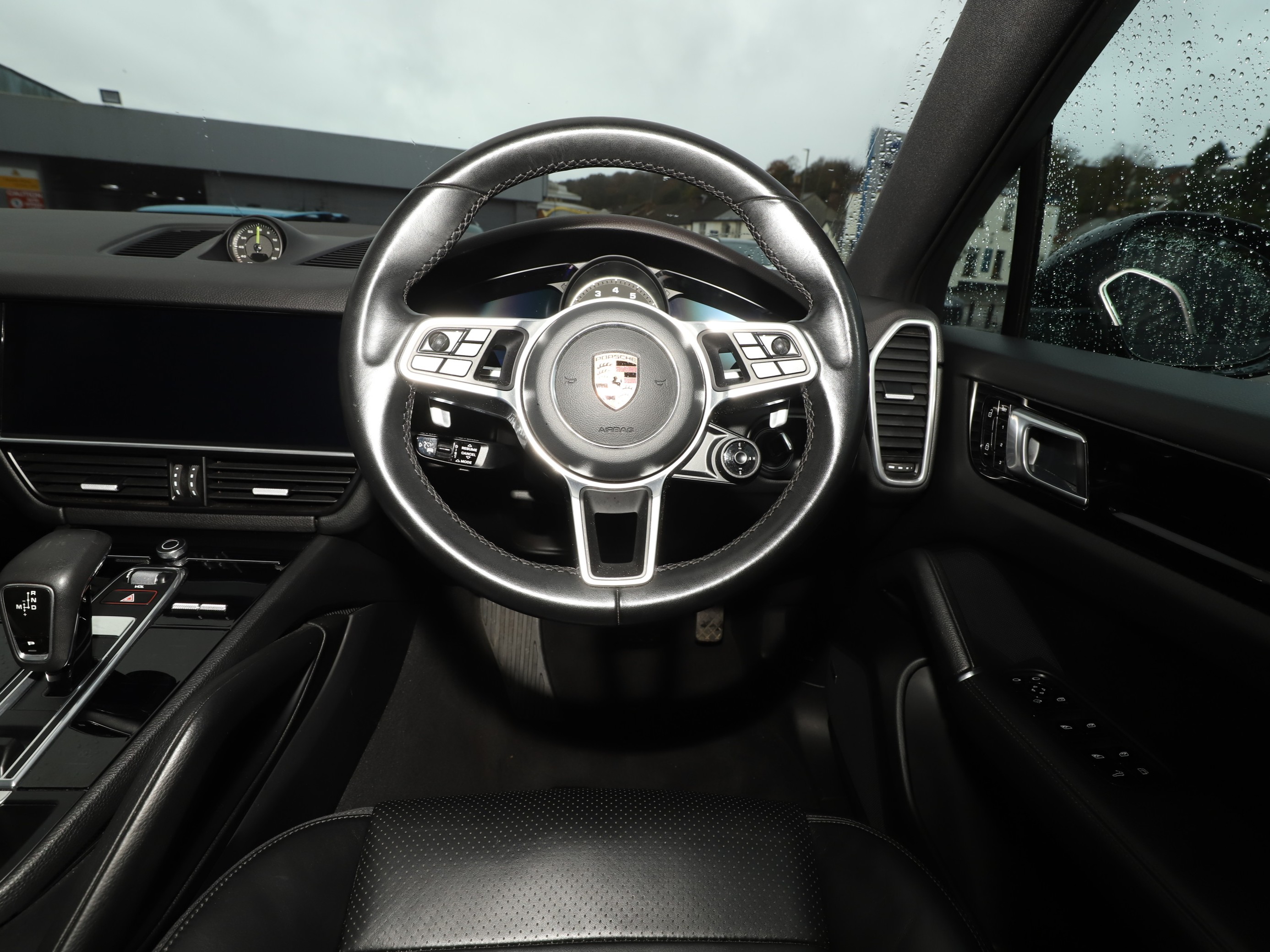 E-HYBRID TIPTRONIC S