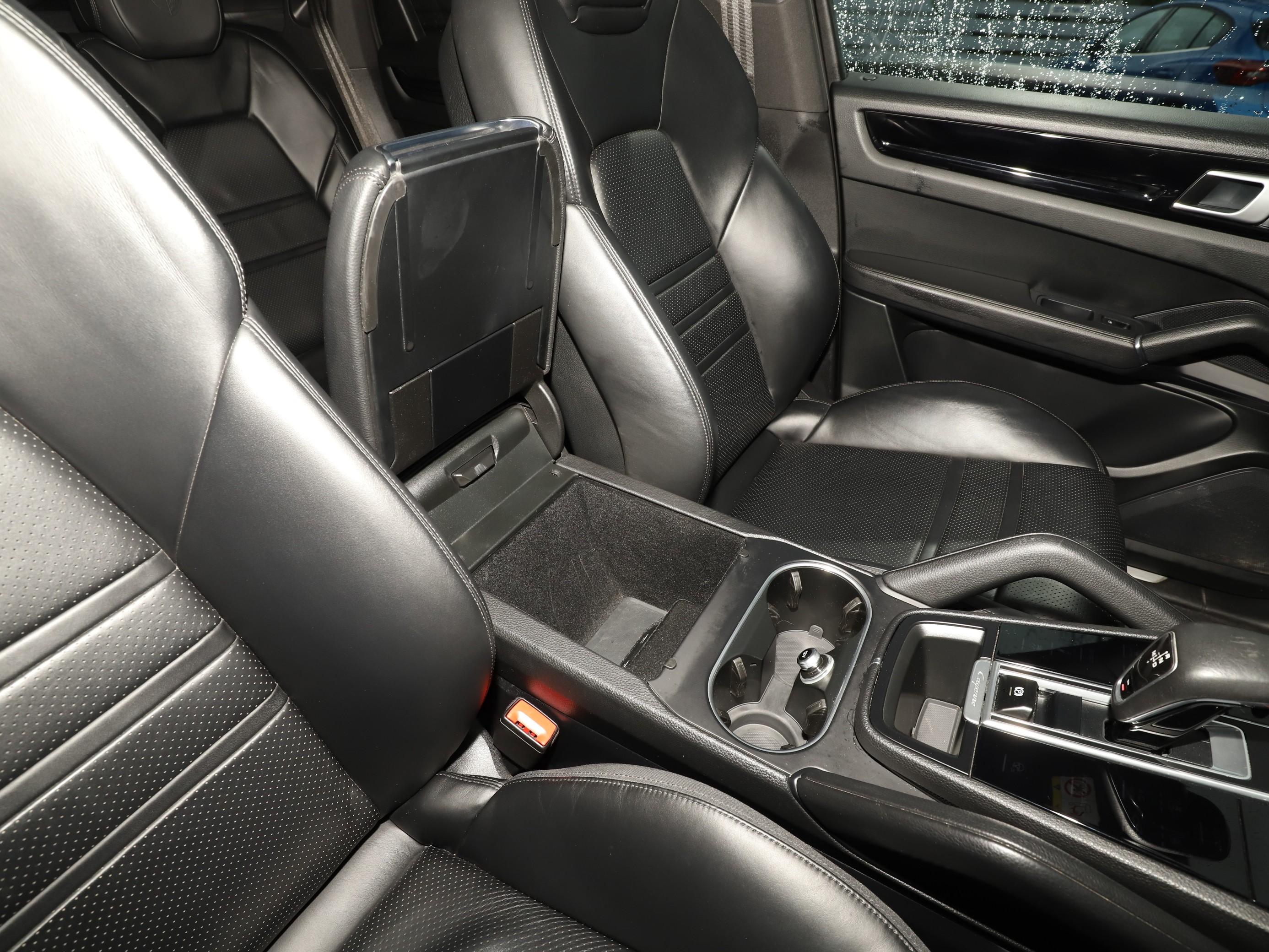 E-HYBRID TIPTRONIC S