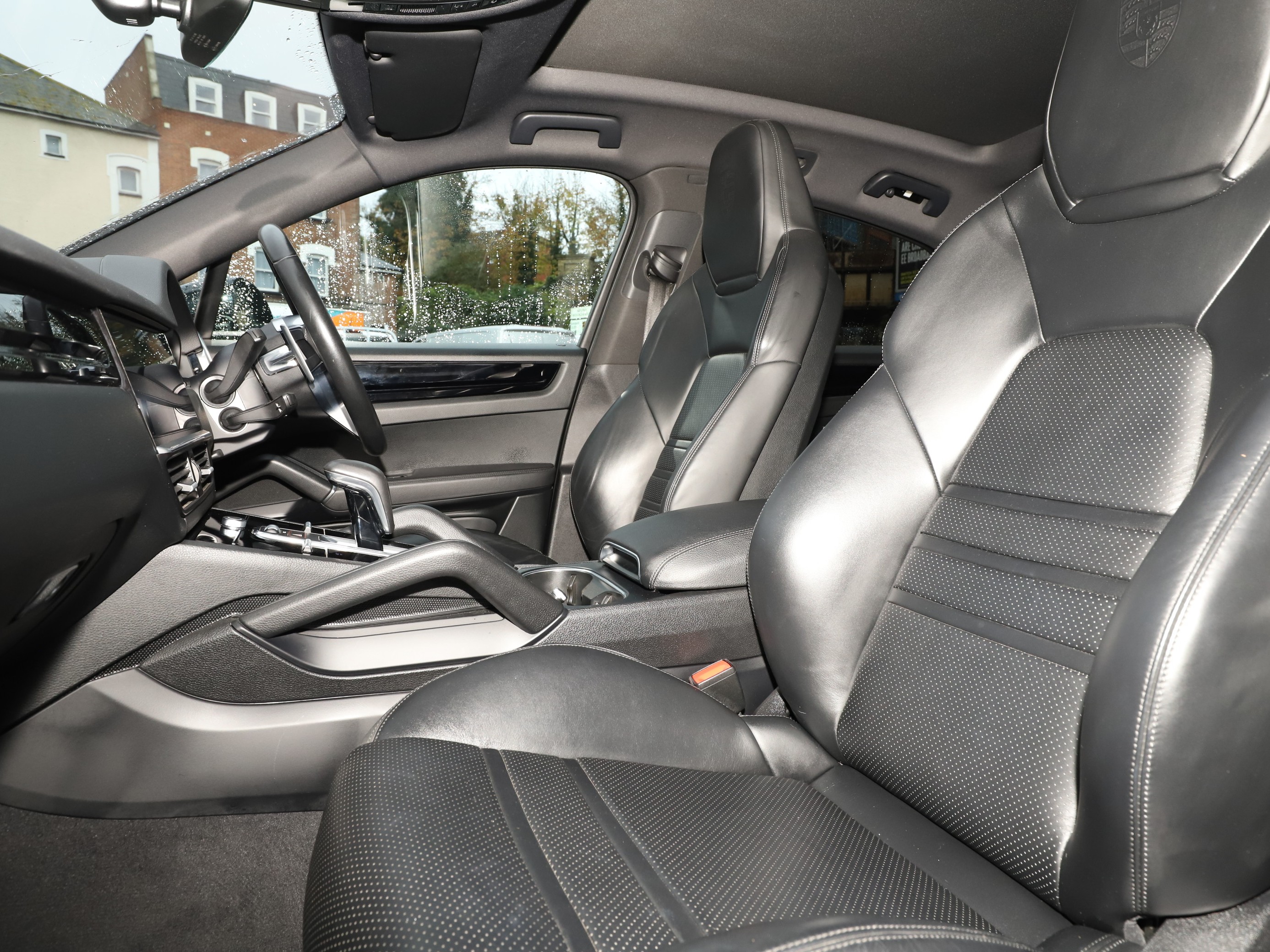 E-HYBRID TIPTRONIC S