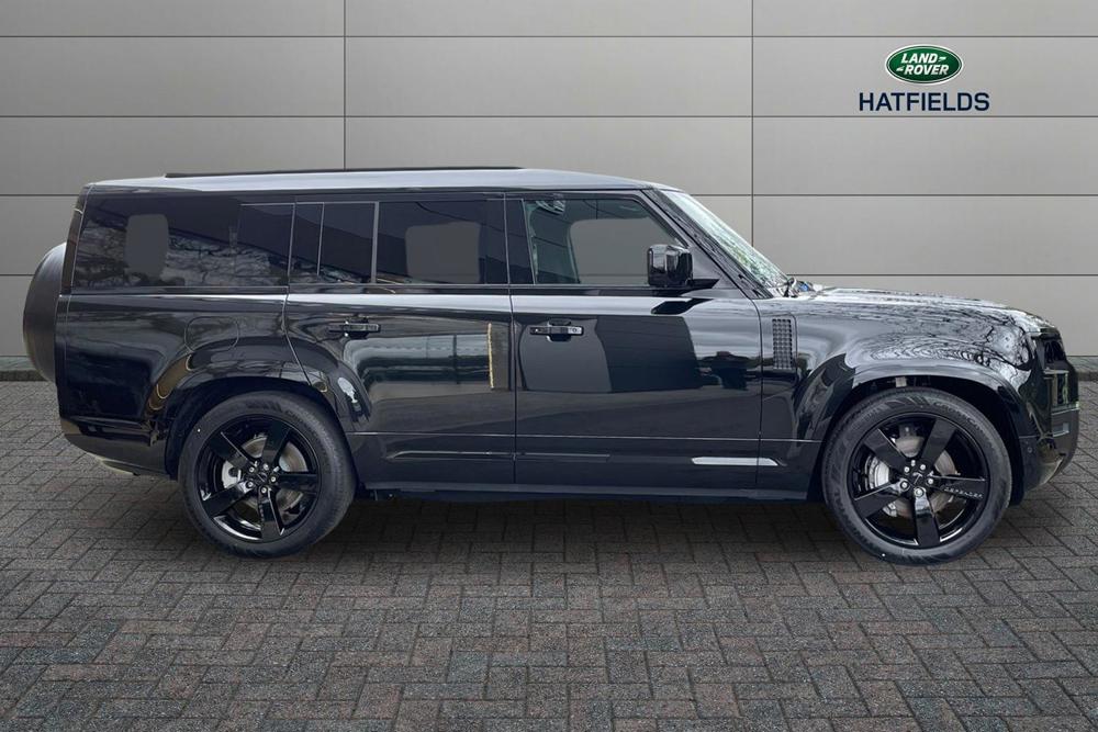 LAND ROVER DEFENDER