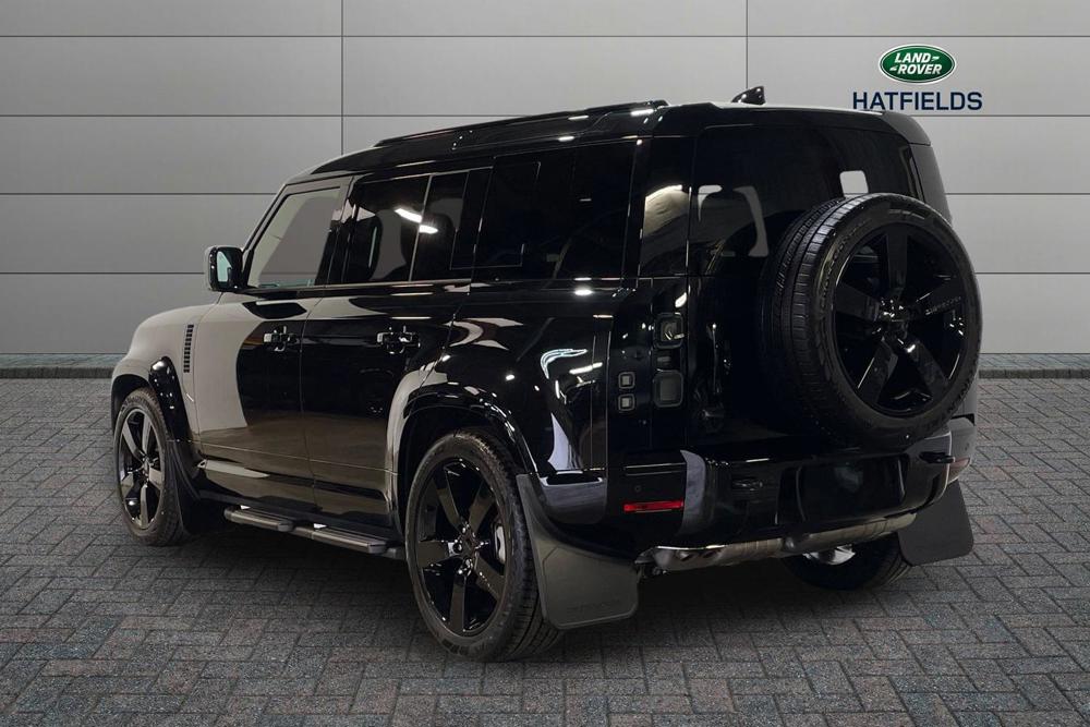 LAND ROVER DEFENDER