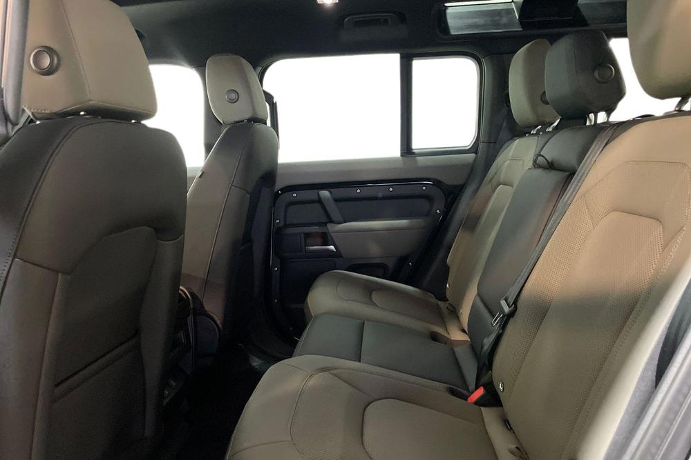 LAND ROVER DEFENDER
