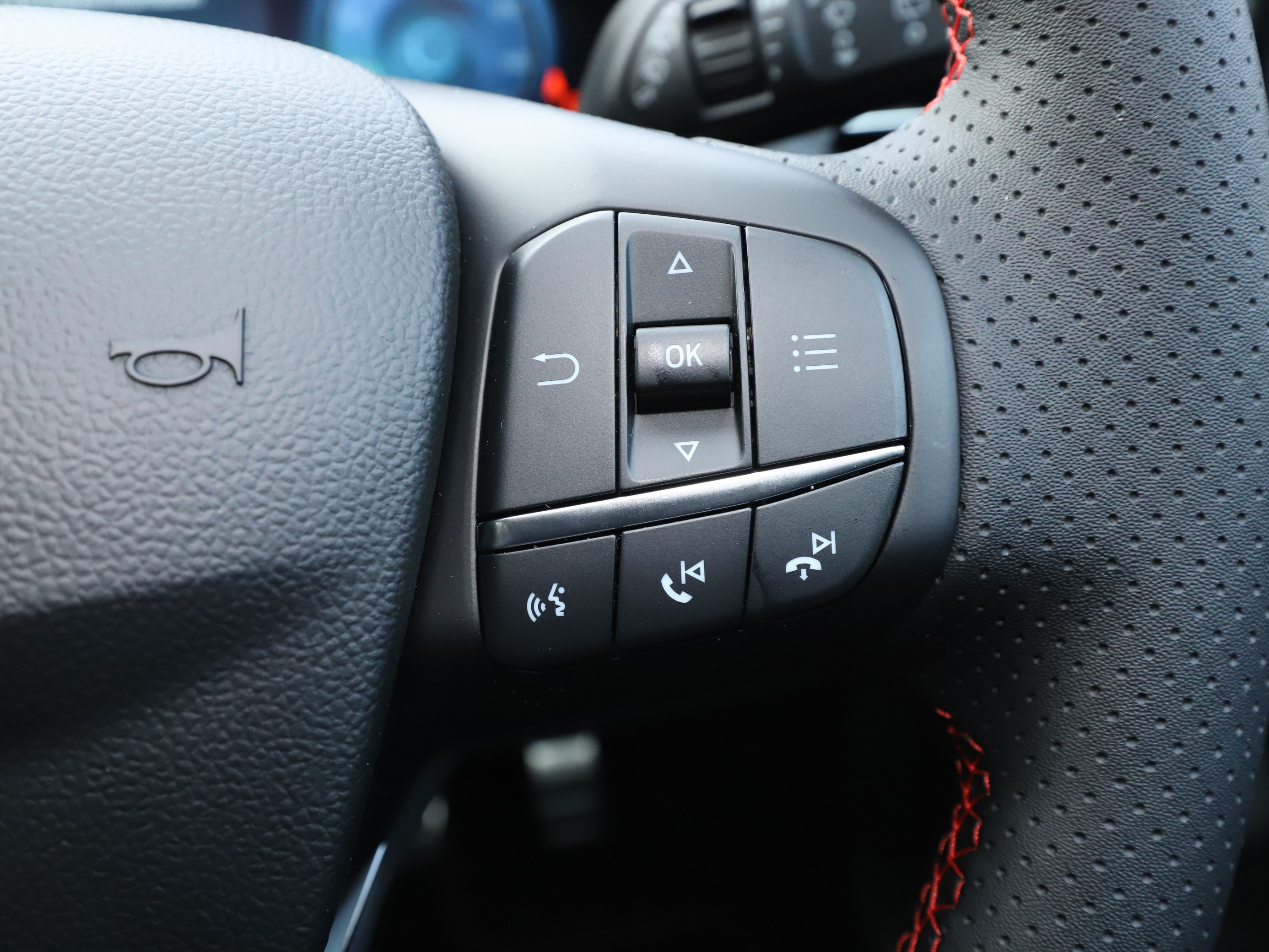 ECOBOOST HYBRID MHEV 155