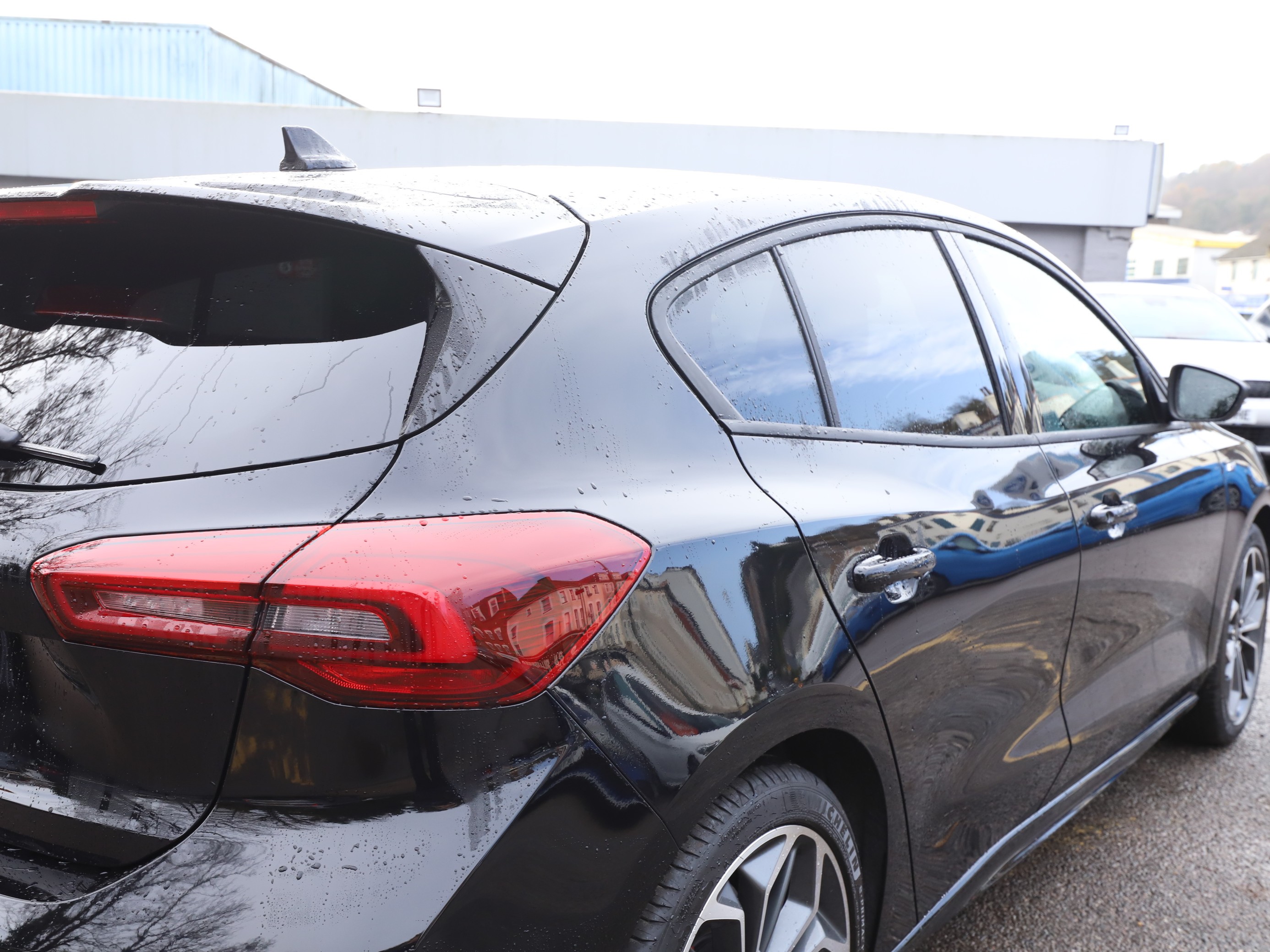 ECOBOOST HYBRID MHEV 155