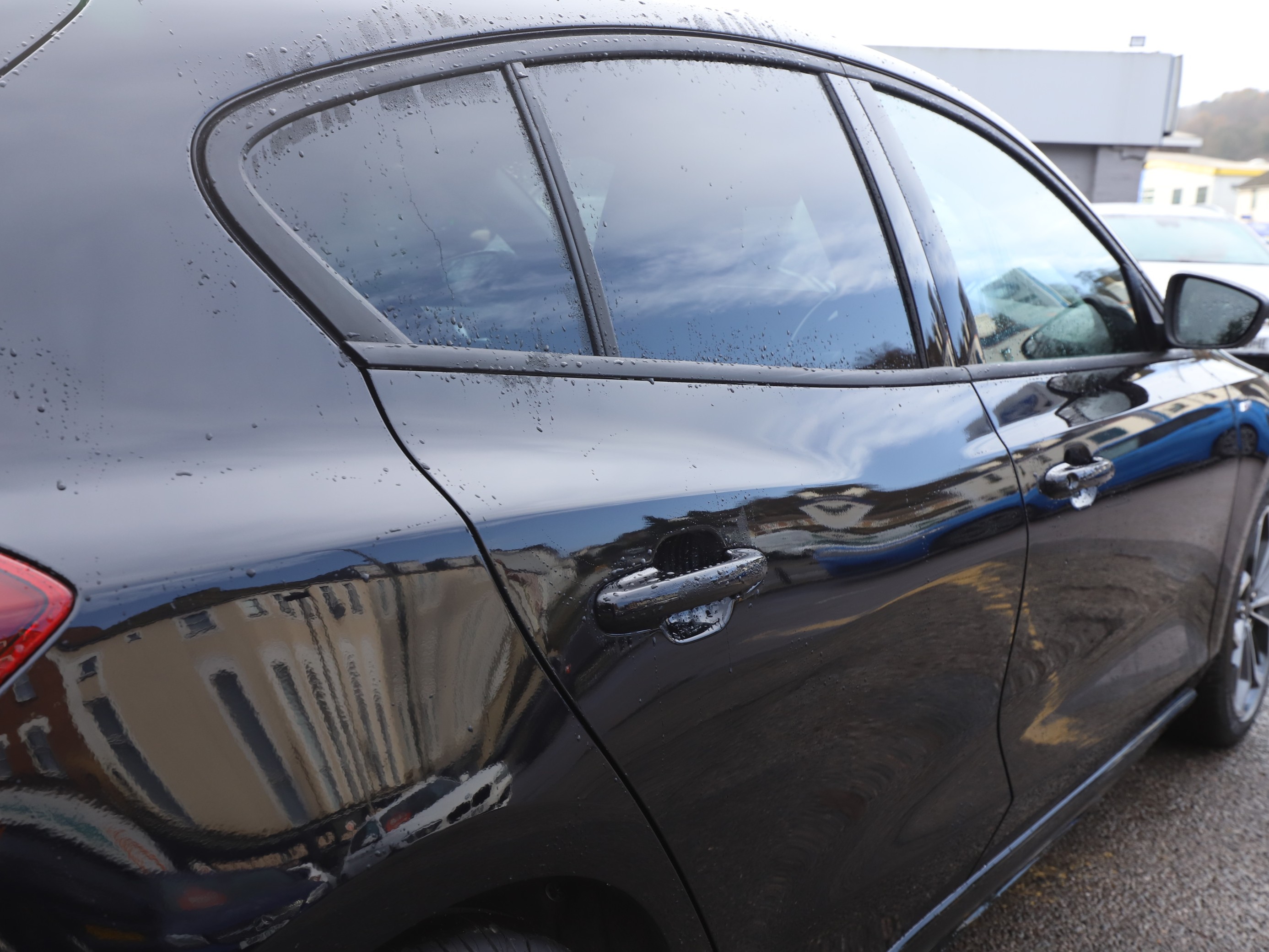 ECOBOOST HYBRID MHEV 155