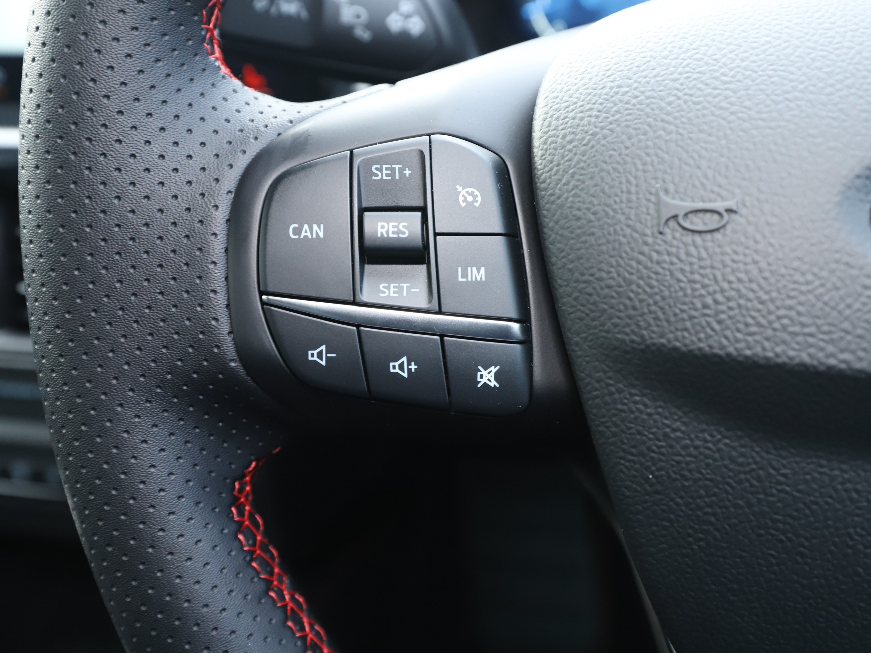 ECOBOOST HYBRID MHEV 155