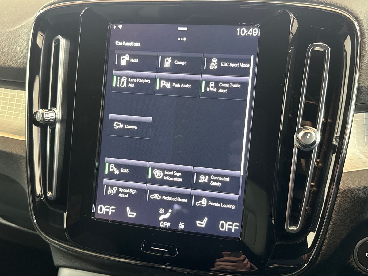 T4 RECHARGE PHEV DARK