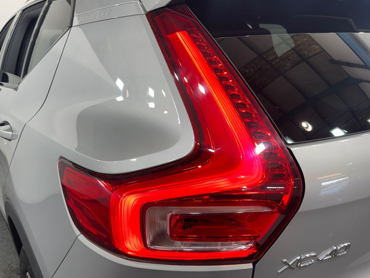 T4 RECHARGE PHEV DARK