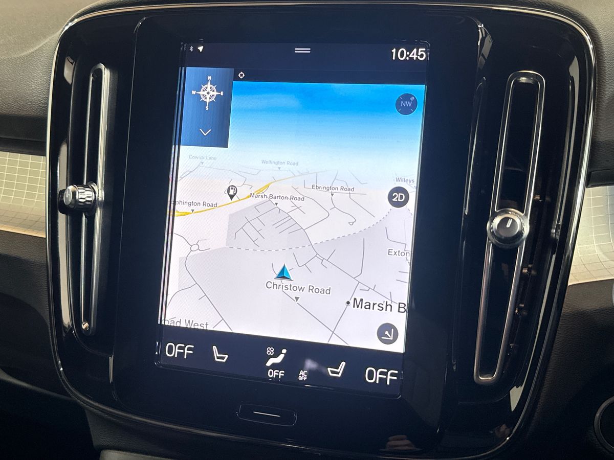 T4 RECHARGE PHEV DARK