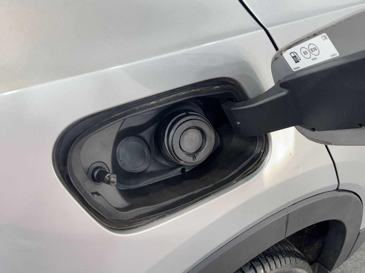 T4 RECHARGE PHEV DARK