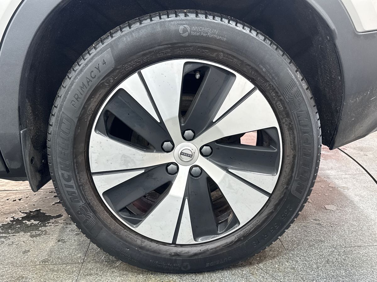 T4 RECHARGE PHEV DARK