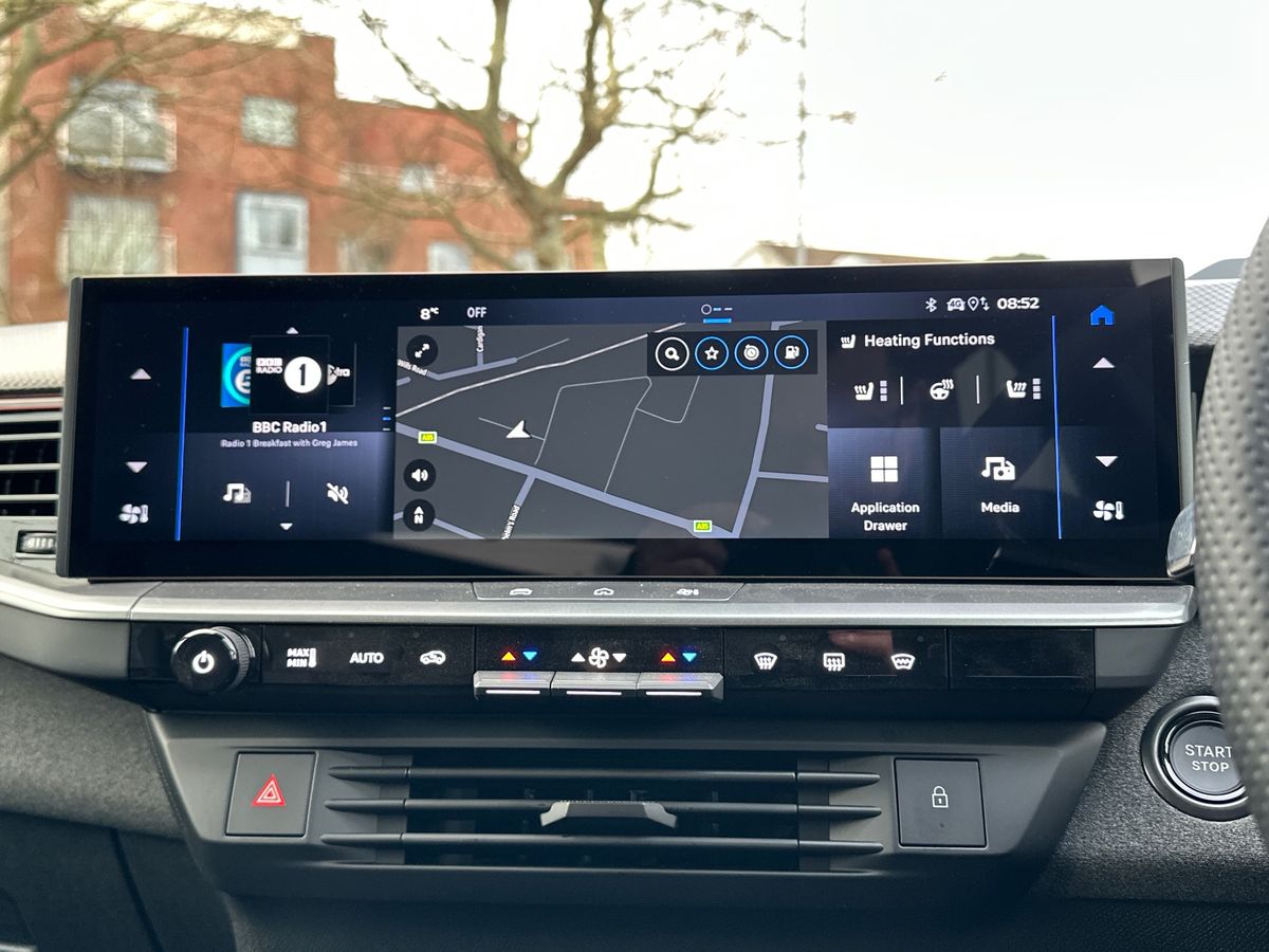 HYBRID 145 E-DCT6 FIXED ROOF