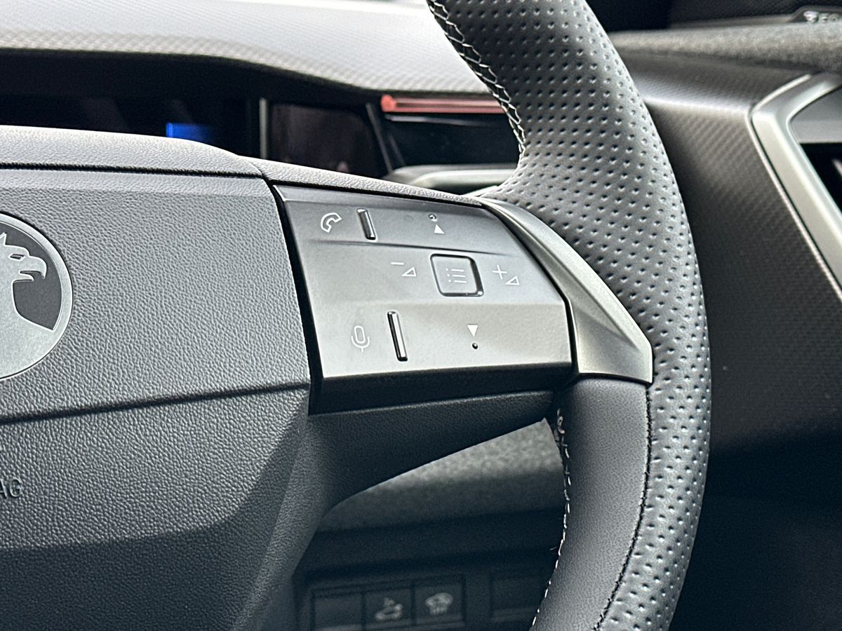 HYBRID 145 E-DCT6 FIXED ROOF