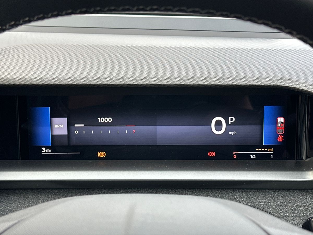 HYBRID 145 E-DCT6 FIXED ROOF