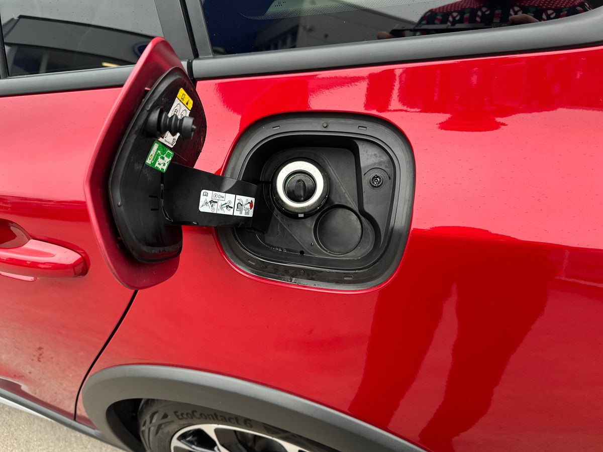 ECOBOOST HYBRID MHEV 155