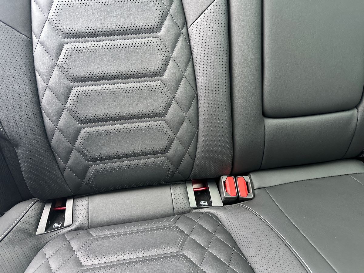 ECOBOOST HYBRID MHEV 155