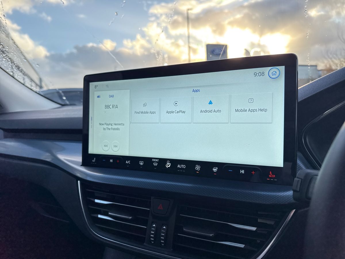 ECOBOOST HYBRID MHEV 155