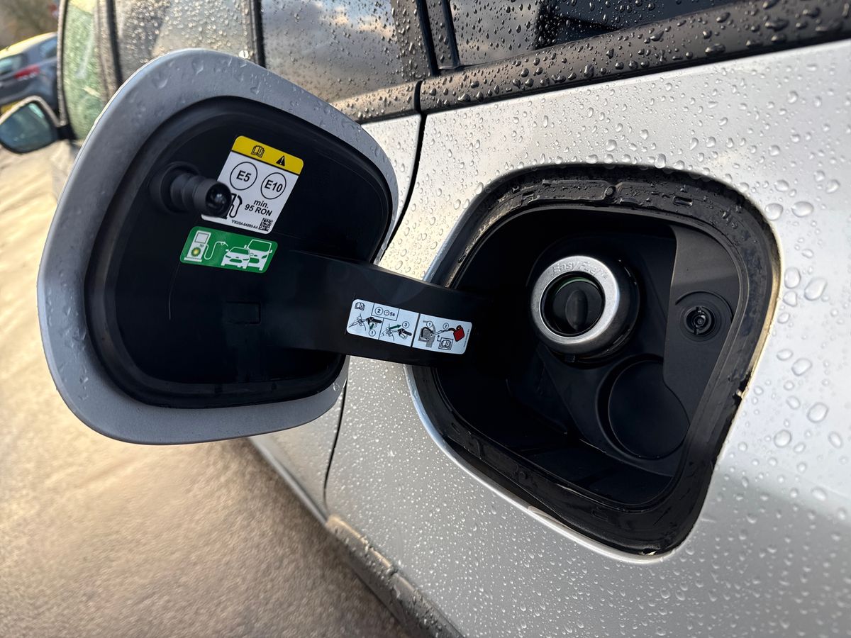 ECOBOOST HYBRID MHEV 155