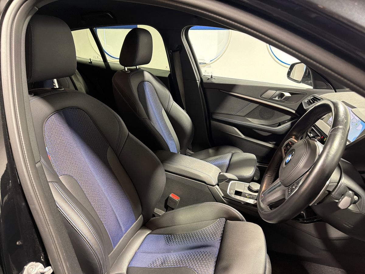 118D STEP LIVE COCKPIT PRO